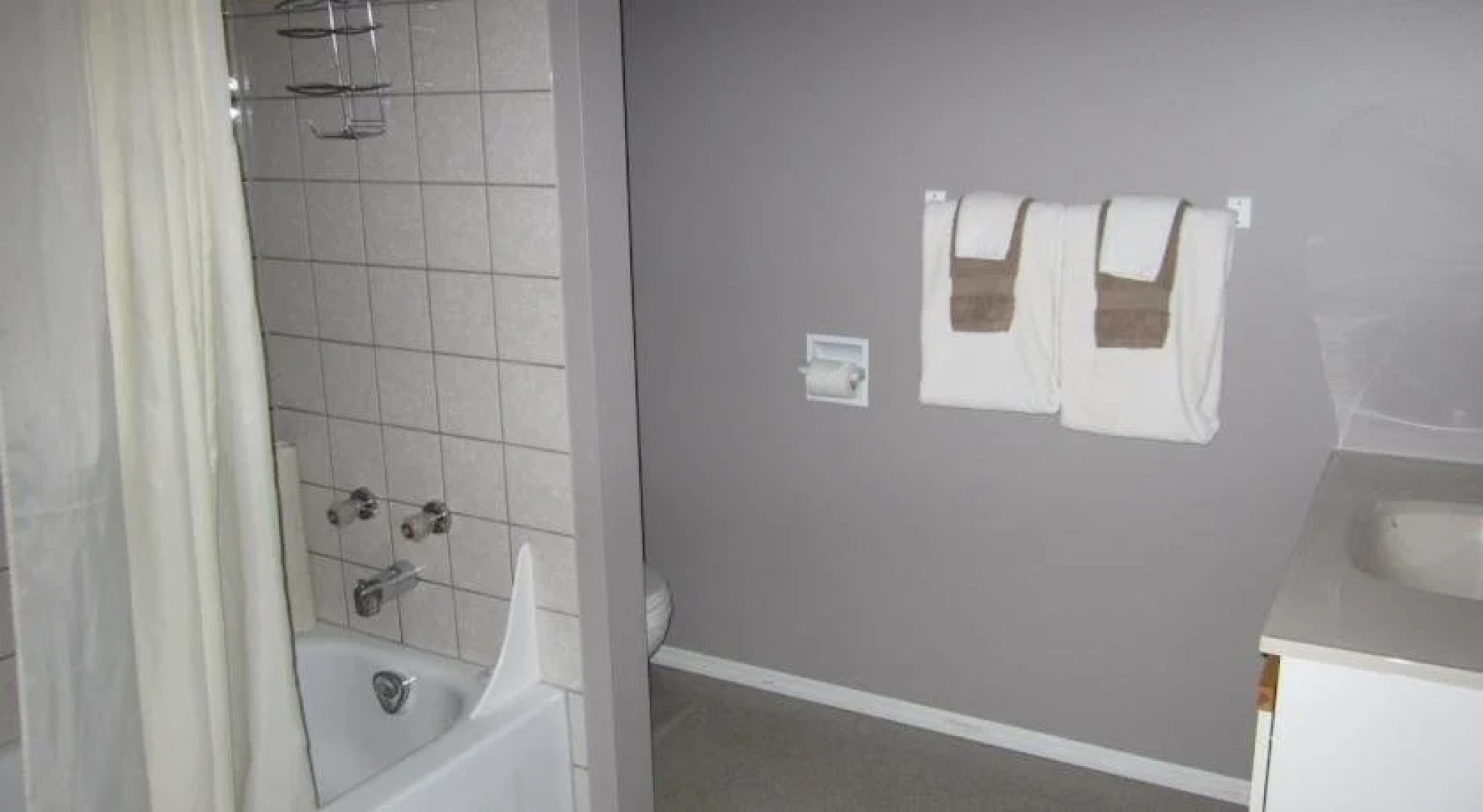 Bella Coola Mountain Lodge