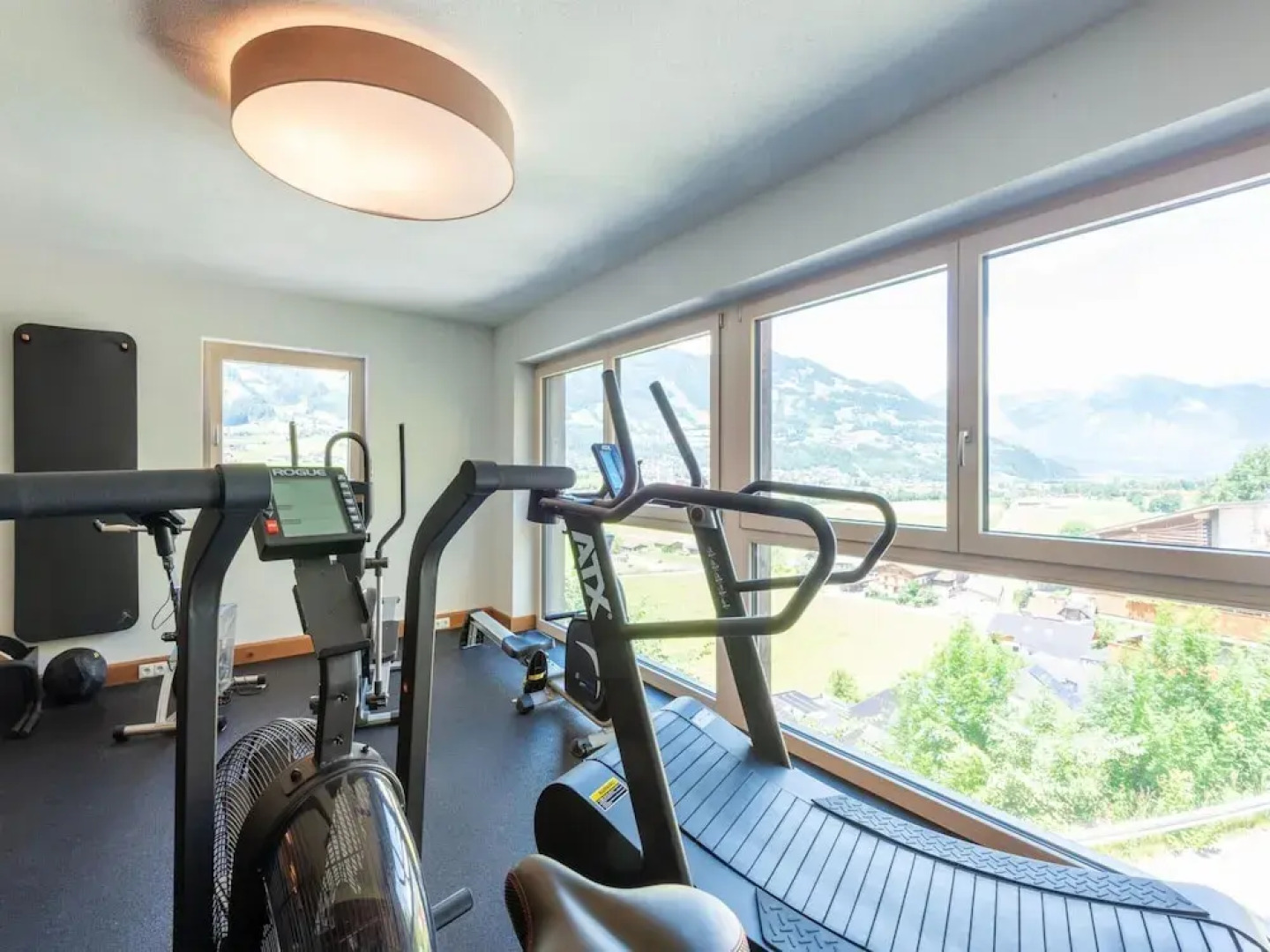 Inviting Flat in Hart With Fitness Room