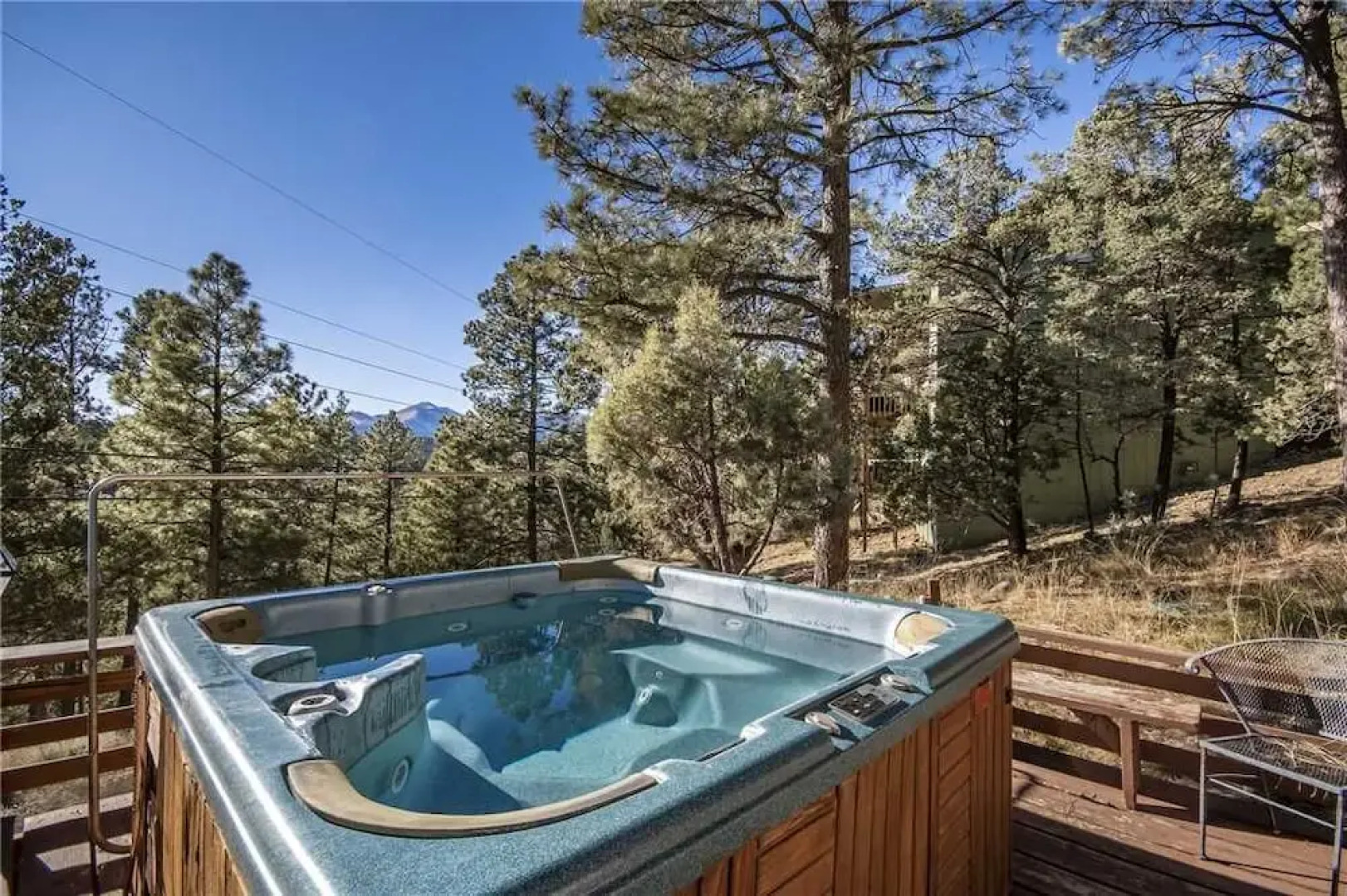 Alto Lakes - Four Bedroom Cabin with Hot Tub