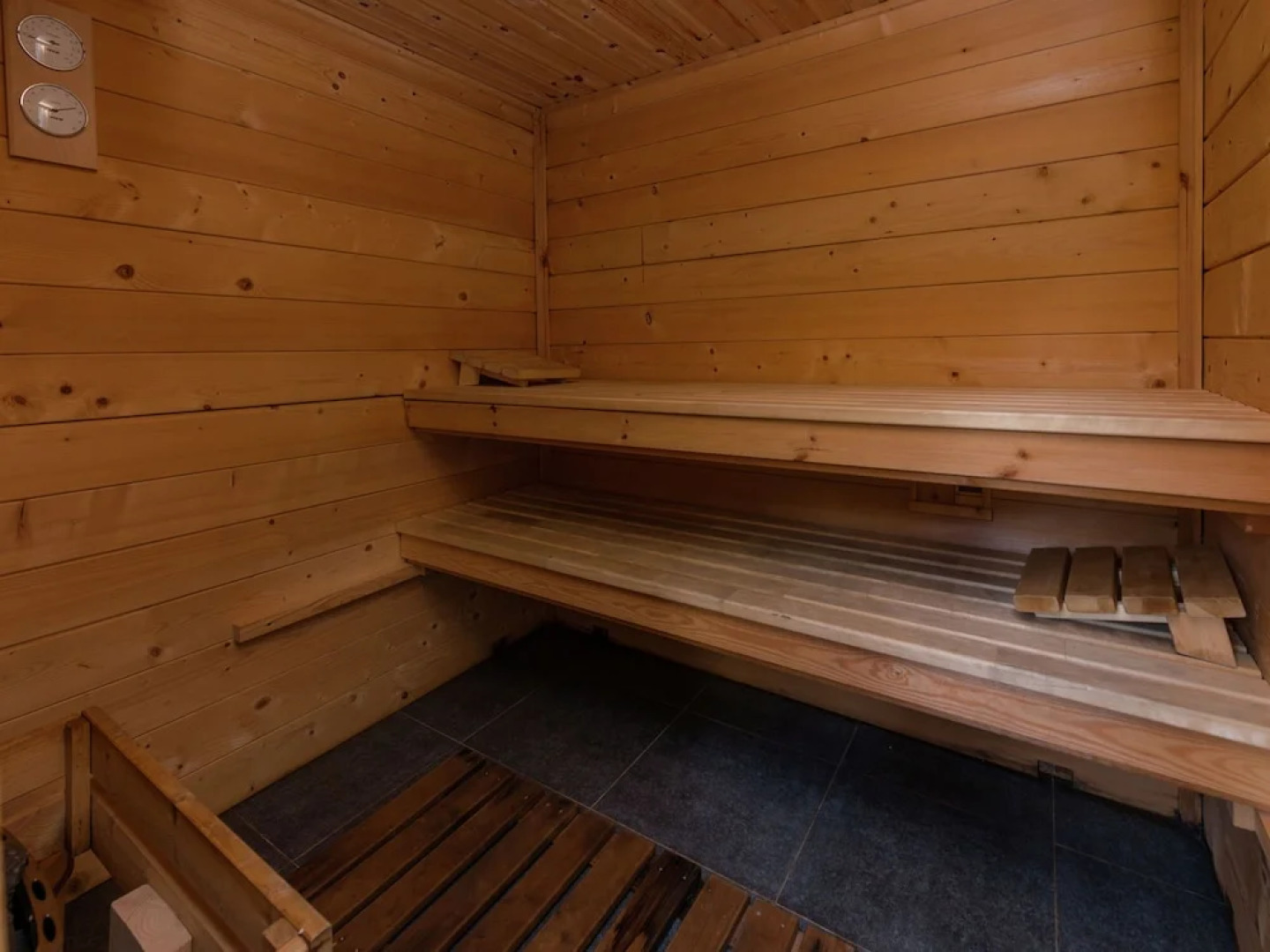 Magnificent Mansion with Sauna & Hot Tub in Libin