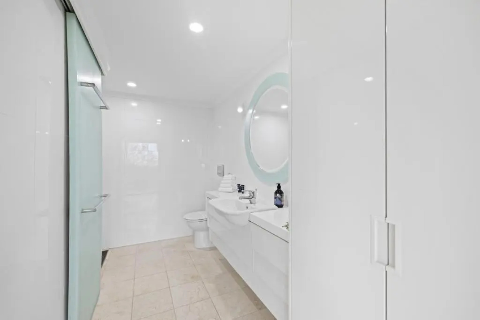 Solitary Views at Sapphire