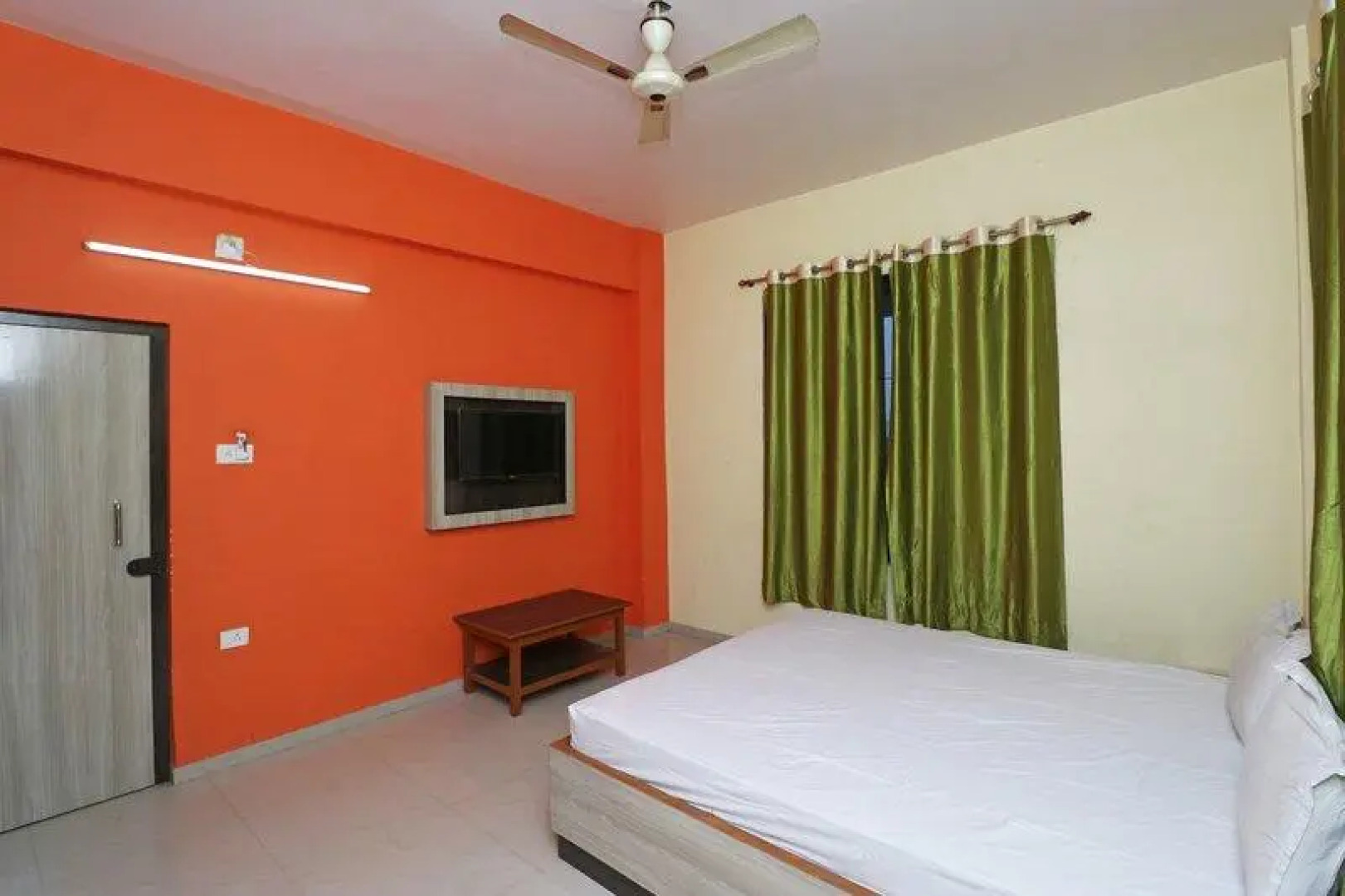 SPOT ON 38587 Hotel Midtown