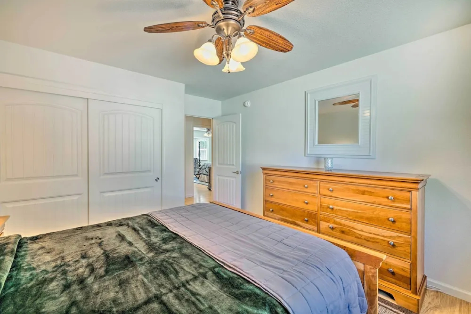 Community Perks: Welcoming Groveland Home