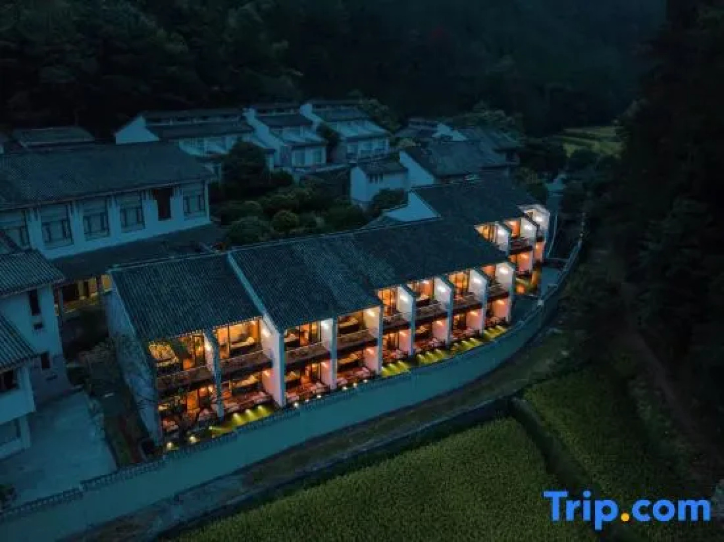Tiantai Hot Spring Resort