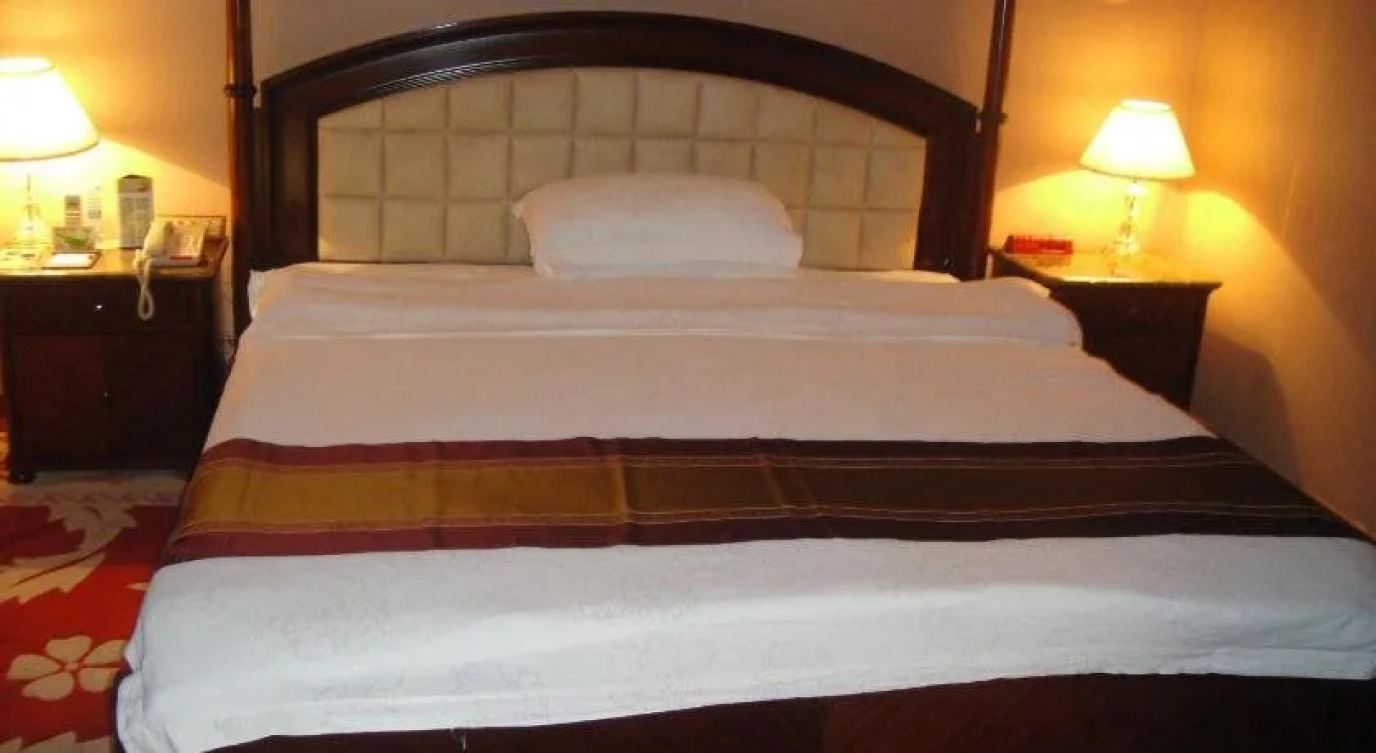 Dunhuang Legend Hotel - Dunhuang