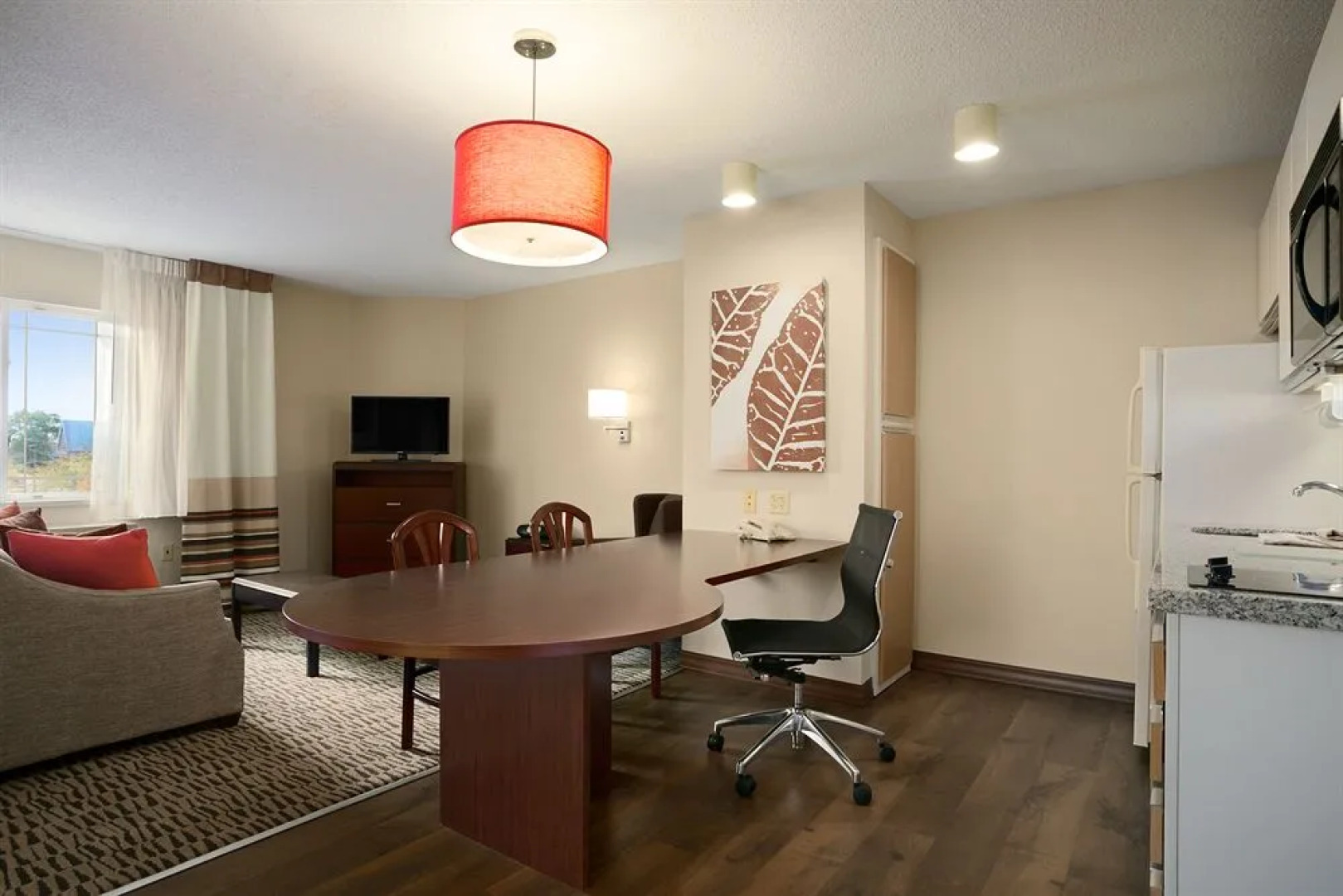 Hawthorn Suites by Wyndham Detroit Auburn Hills