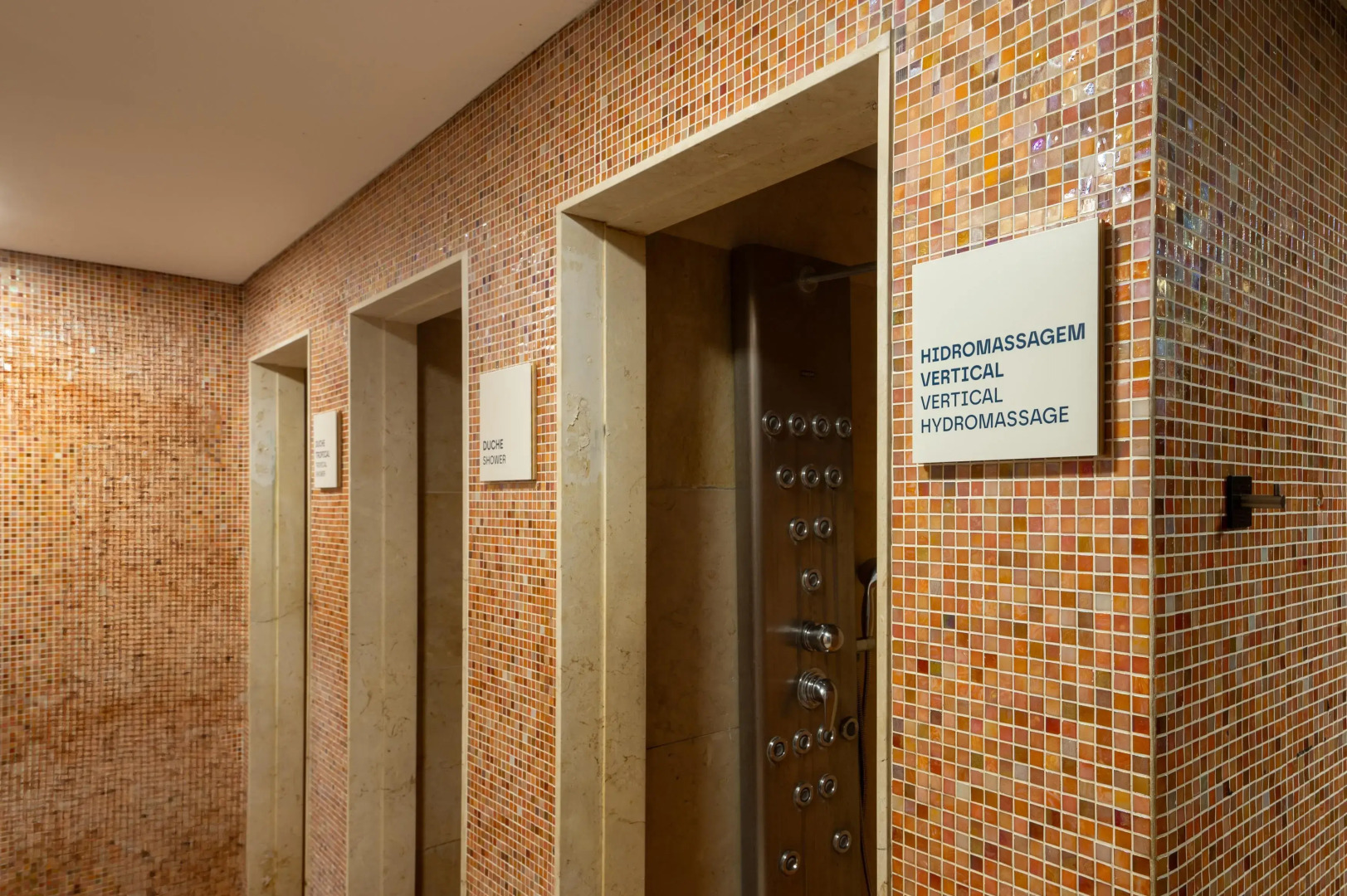 Sesimbra Oceanfront Hotel