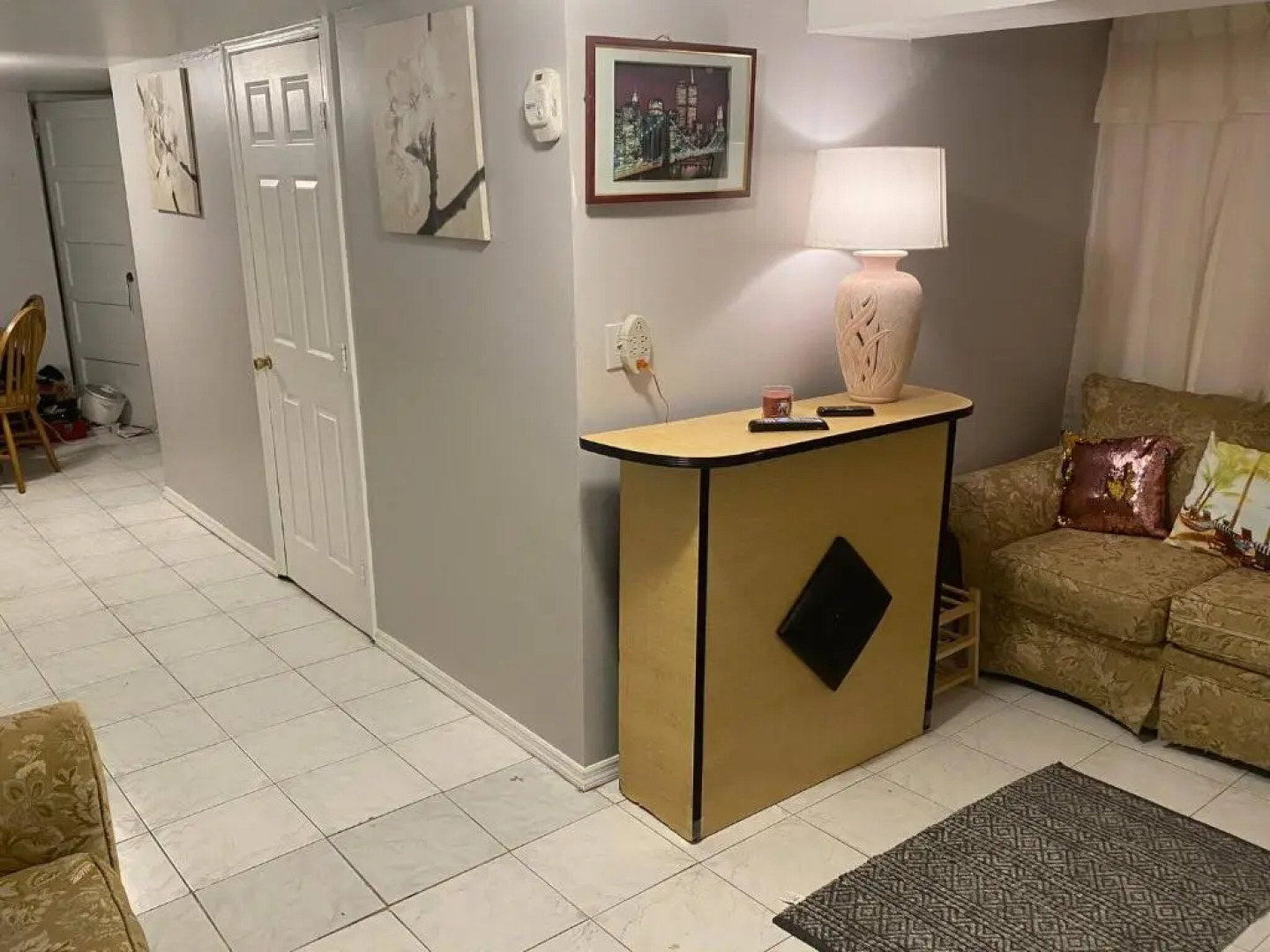 Nice 2 bedroom Apt With Patio