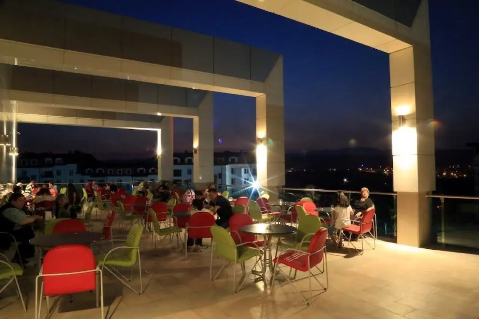 Akropol Termal Şehi̇r