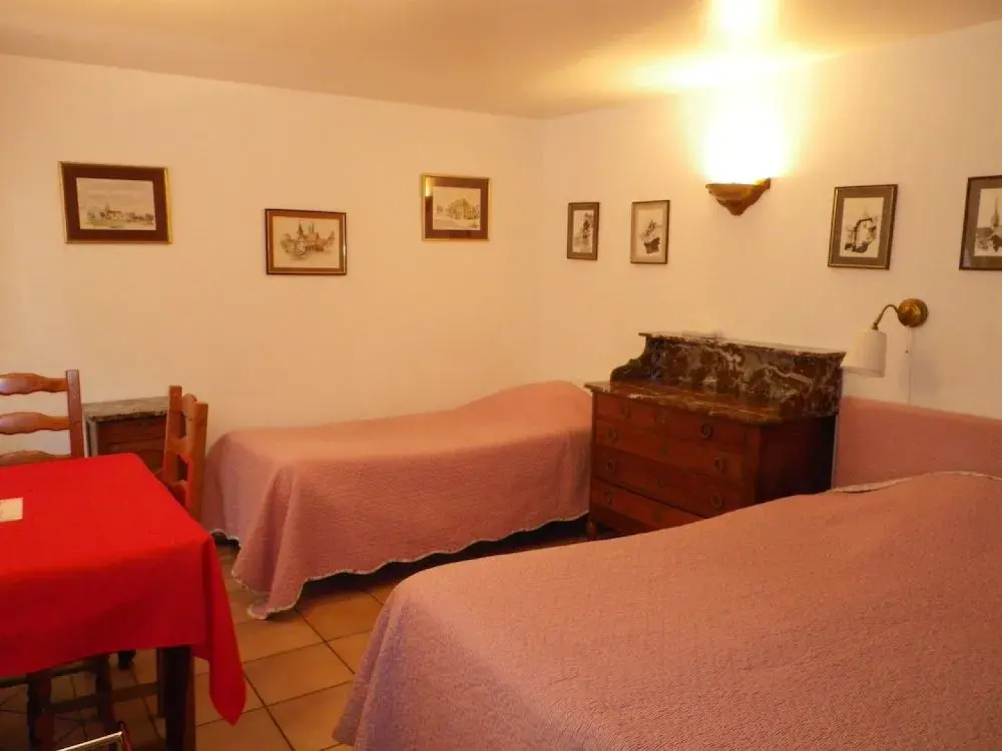 Gîtes et Chambre d'Hôtes A l'Arc en Ciel