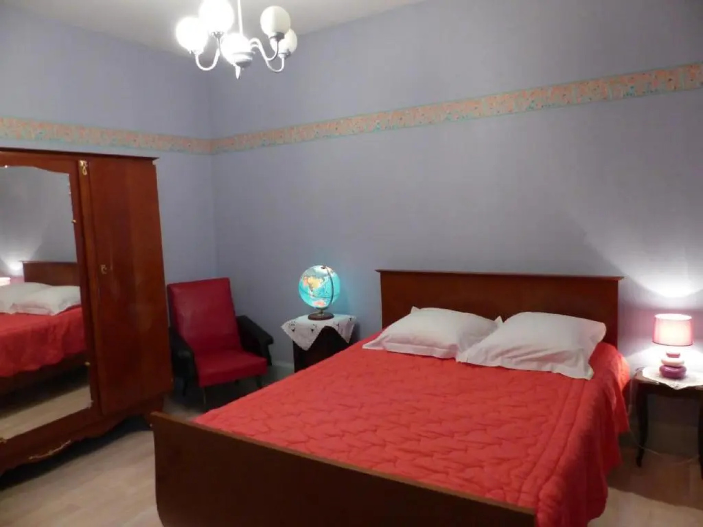 Gîte Saint-Germain-des-Fossés, 5 pièces, 8 personnes - FR-1-489-248