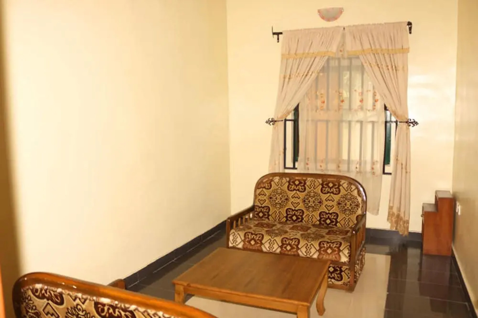 Green Park Hotel and Suites