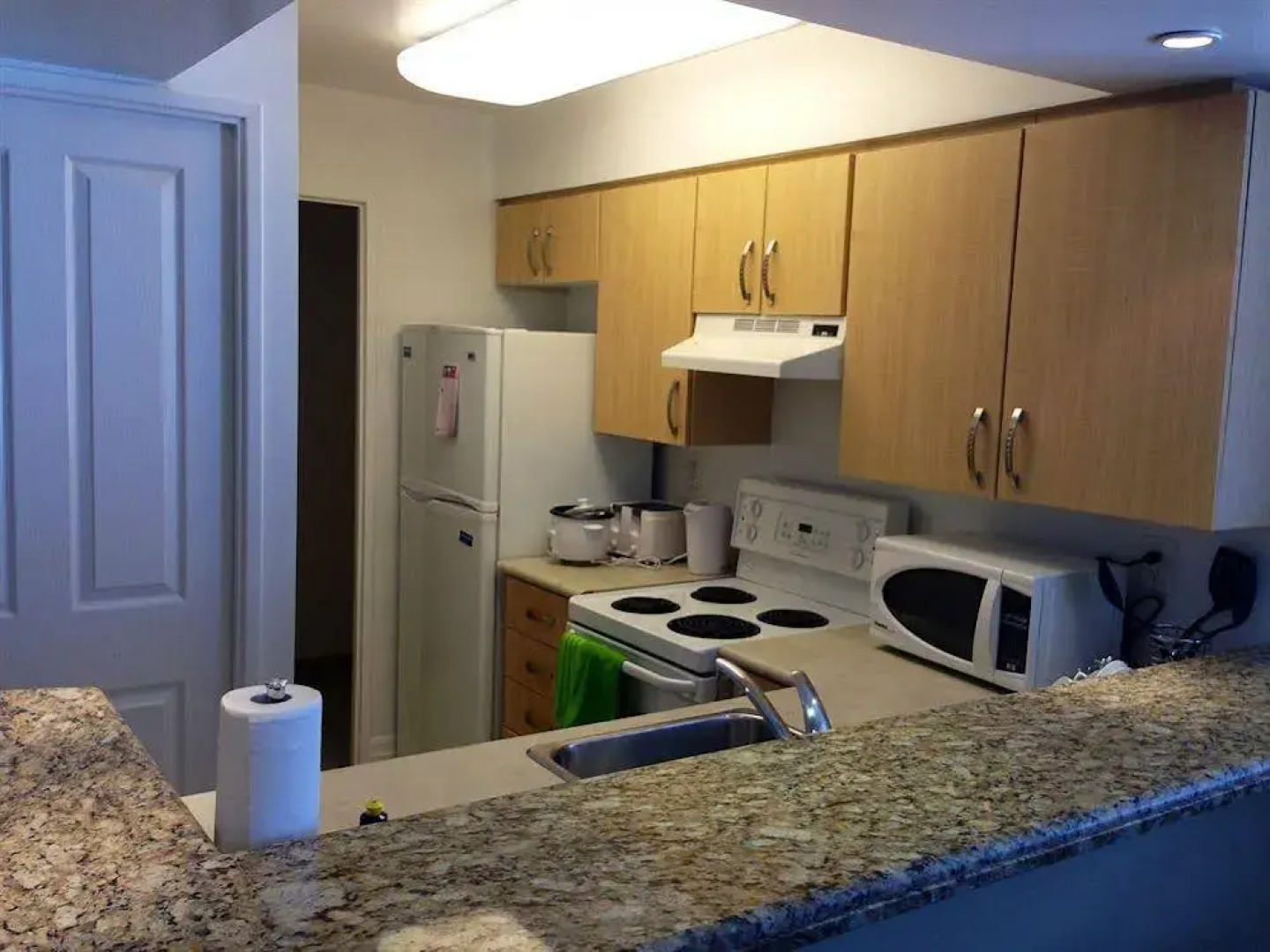 Apartments for Rent - Bay Street