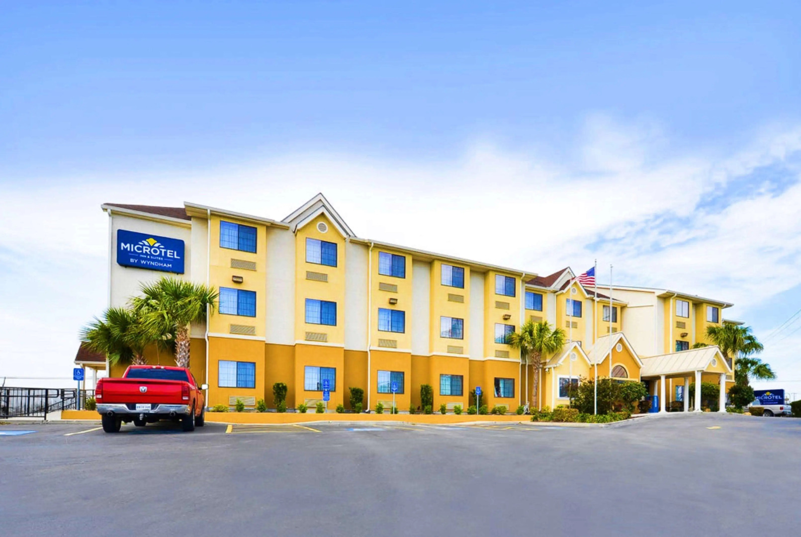 Microtel Inn & Suites by Wyndham New Braunfels