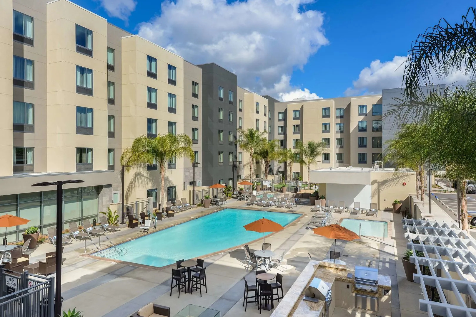 Homewood Suites by Hilton Anaheim Resort – Convention Center