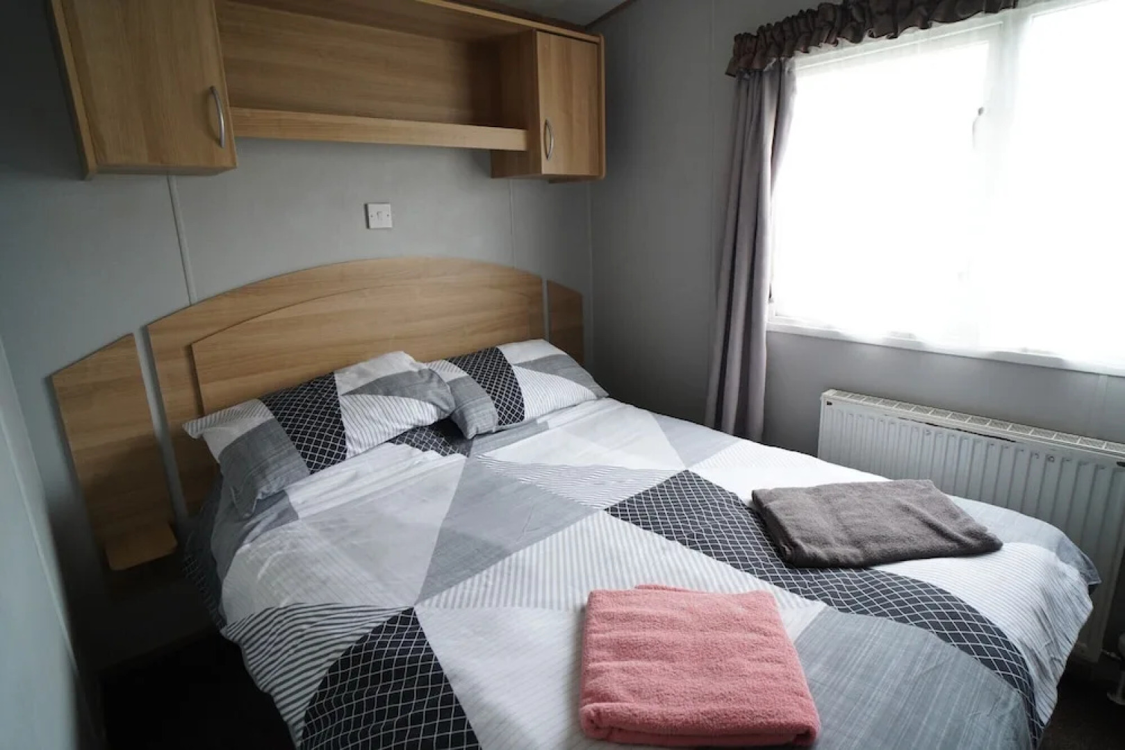 Pets go Free 3 Bedroom Caravan at Heacham Beach