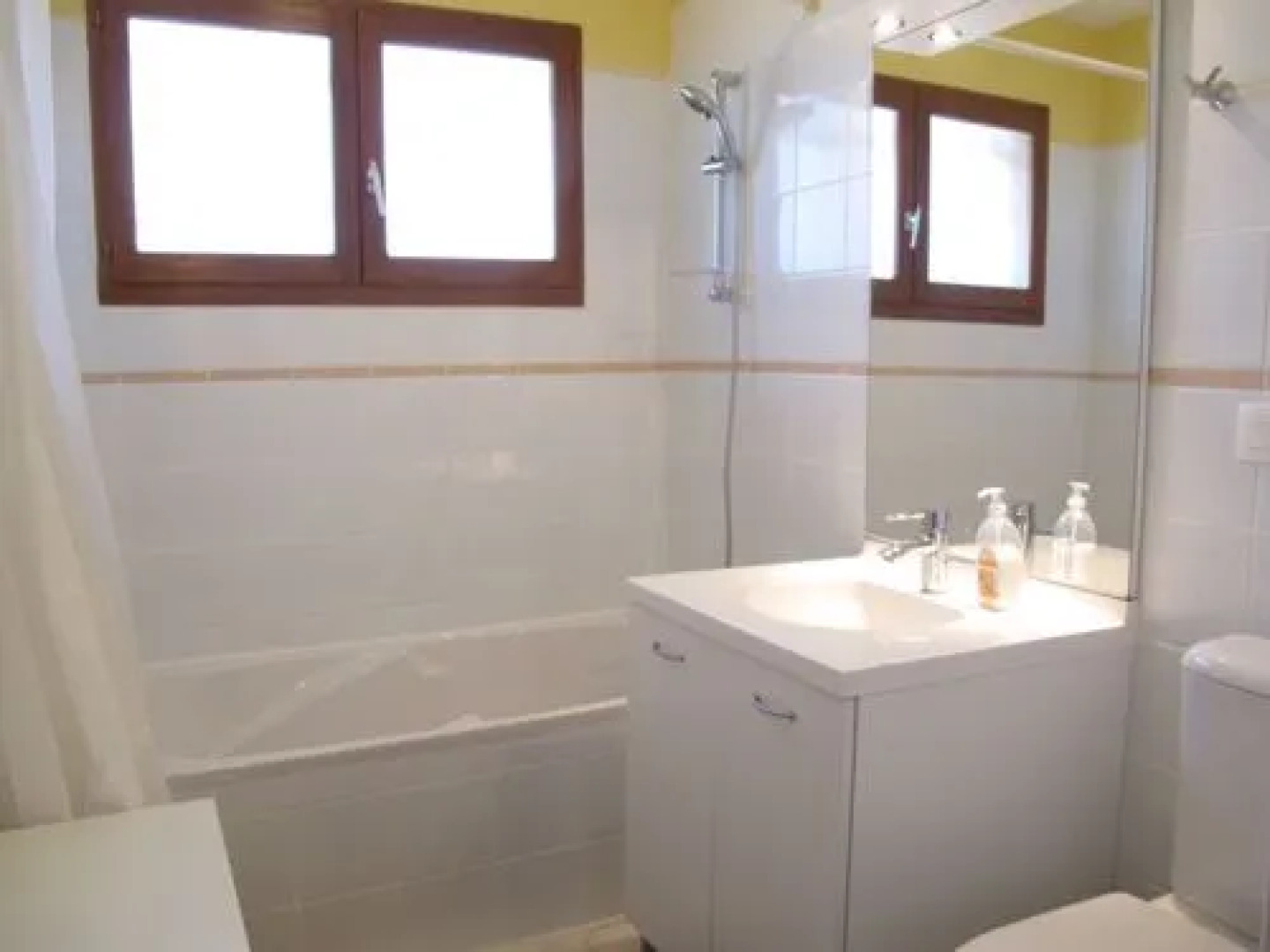 LOriÂ©e du Bois (HUT100)