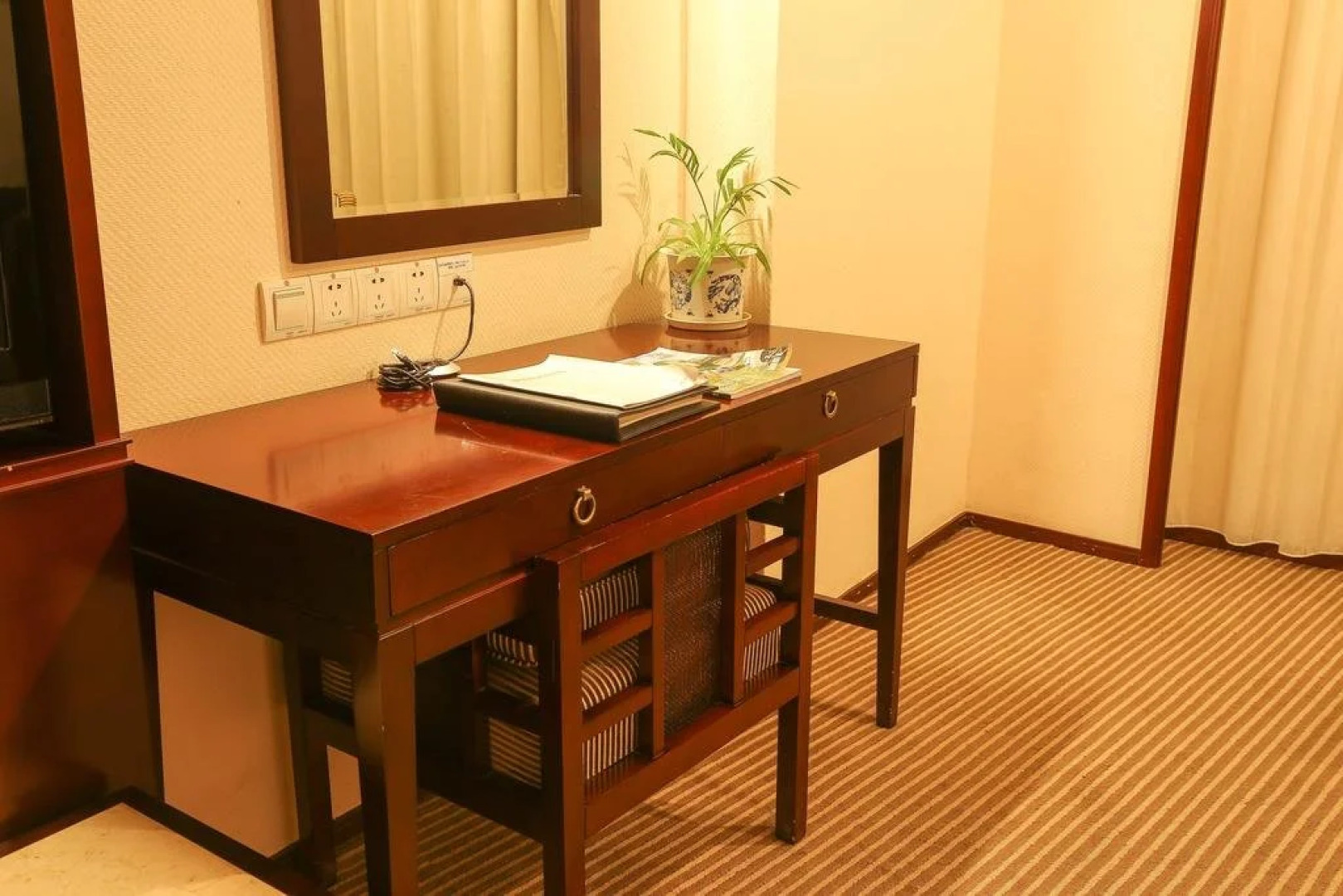 Jingangshan Tianlefu Hotel