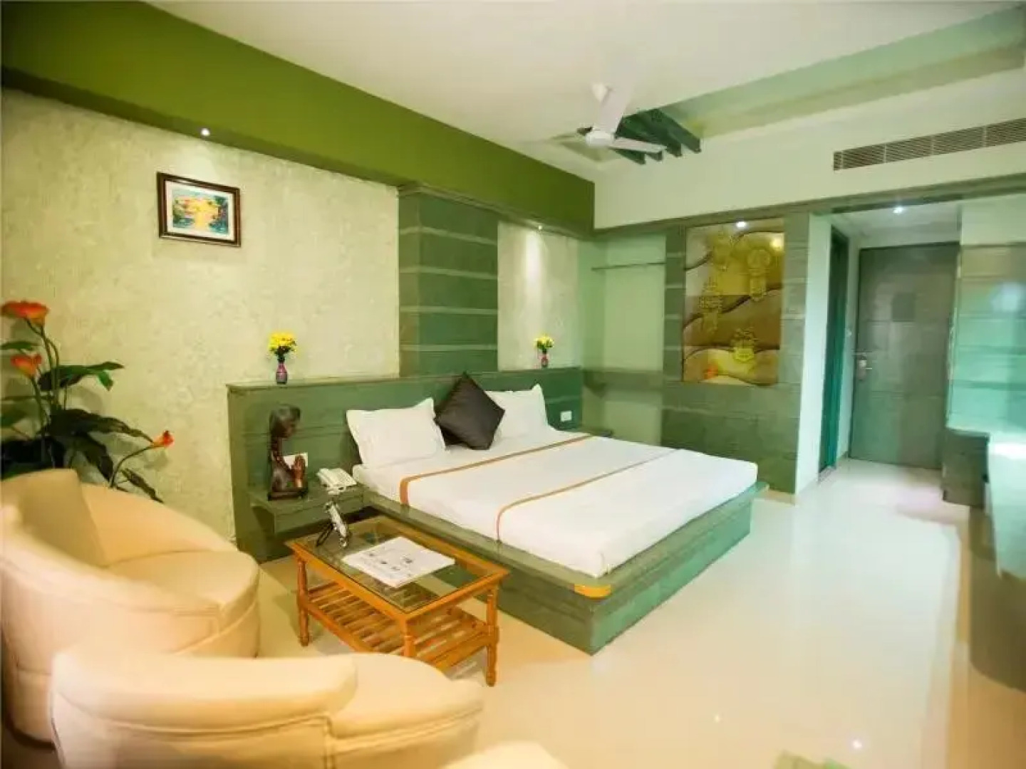 Hotel AMR EVVERGREEN