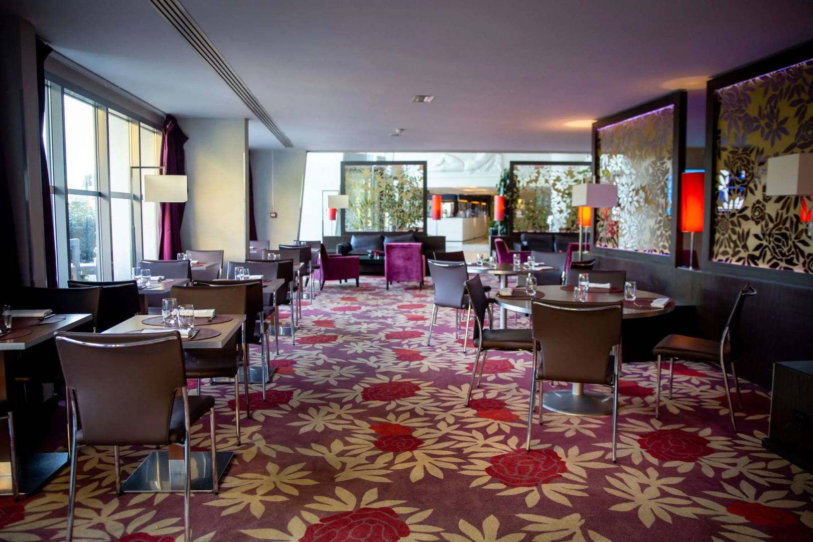 Отель Clarion Paris CDG Airport