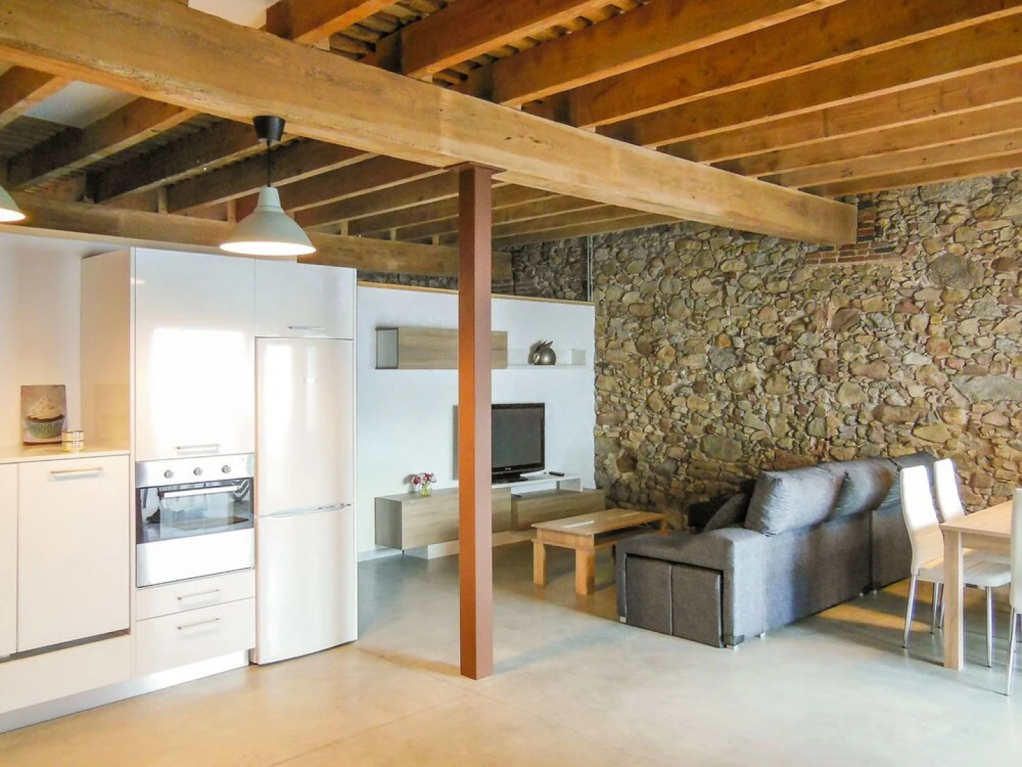 Authentic, Modern and Wheelchair Friendly Holiday Home With Private Pool