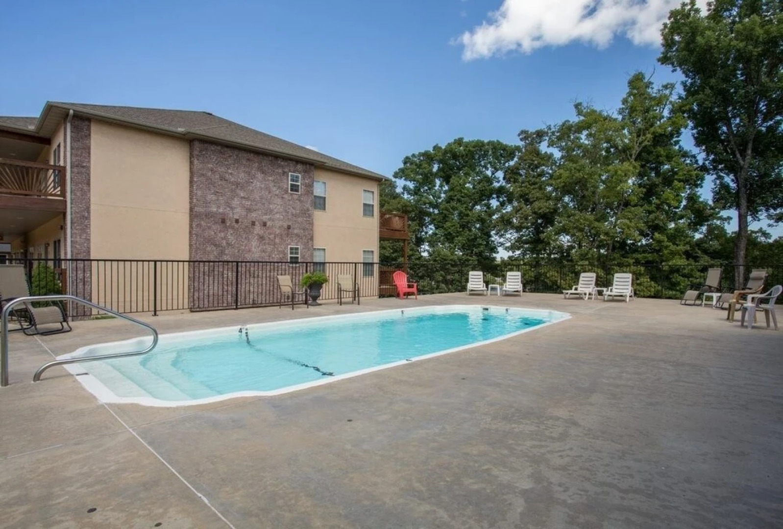 Condo A-7 3 Bedroom Condo by Redawning