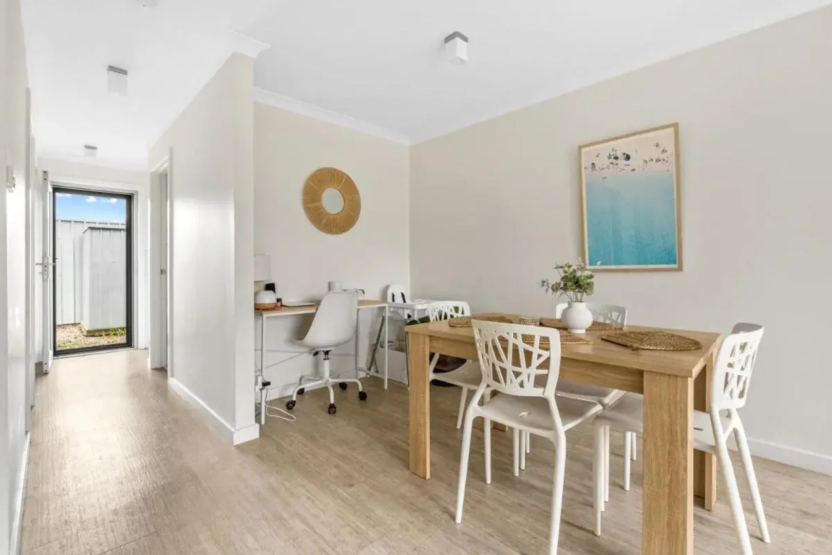 Stylish and Spacious Launceston Villa + Free Wifi