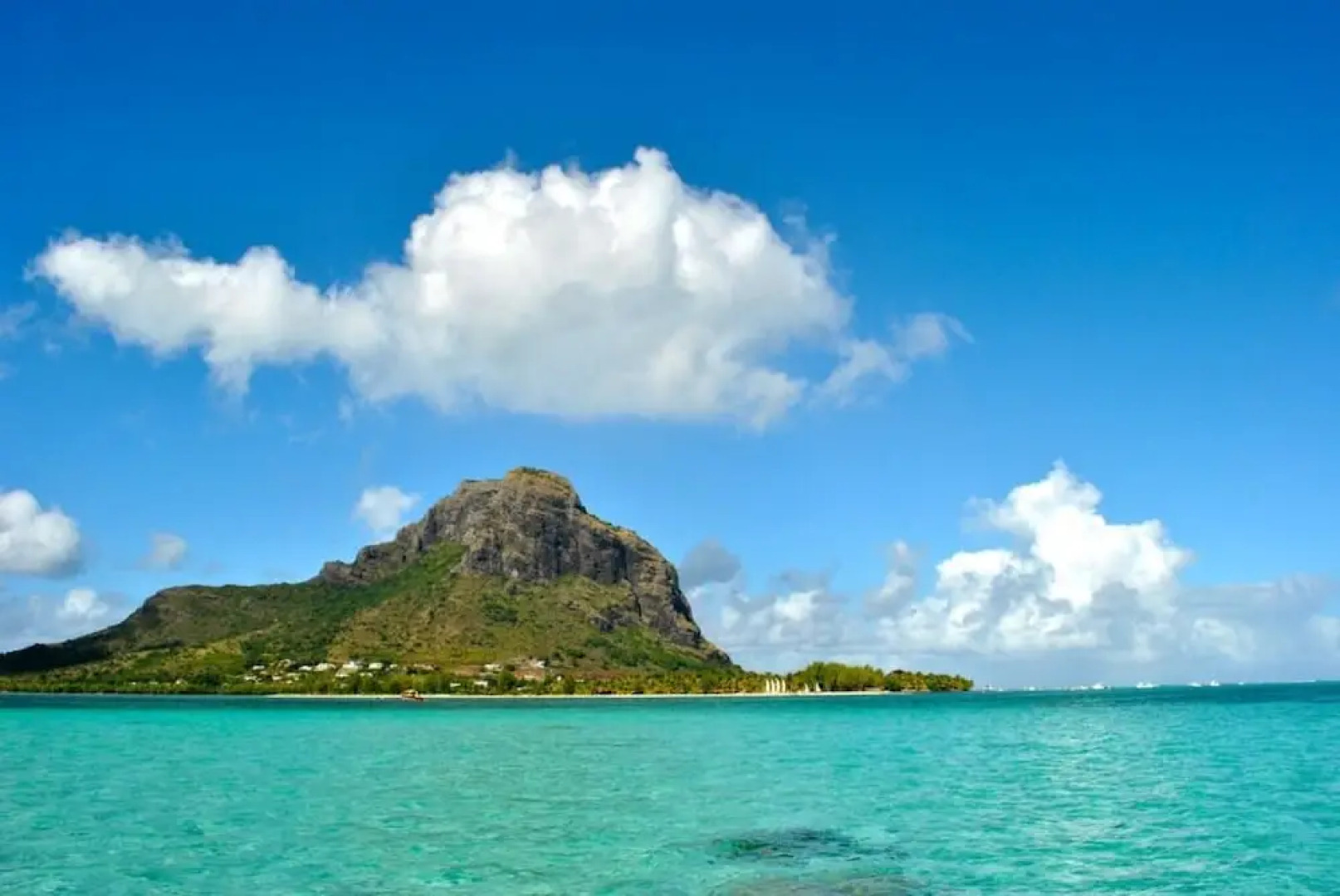 Carlos Bay Luxury Penthouse by Dream Escapes