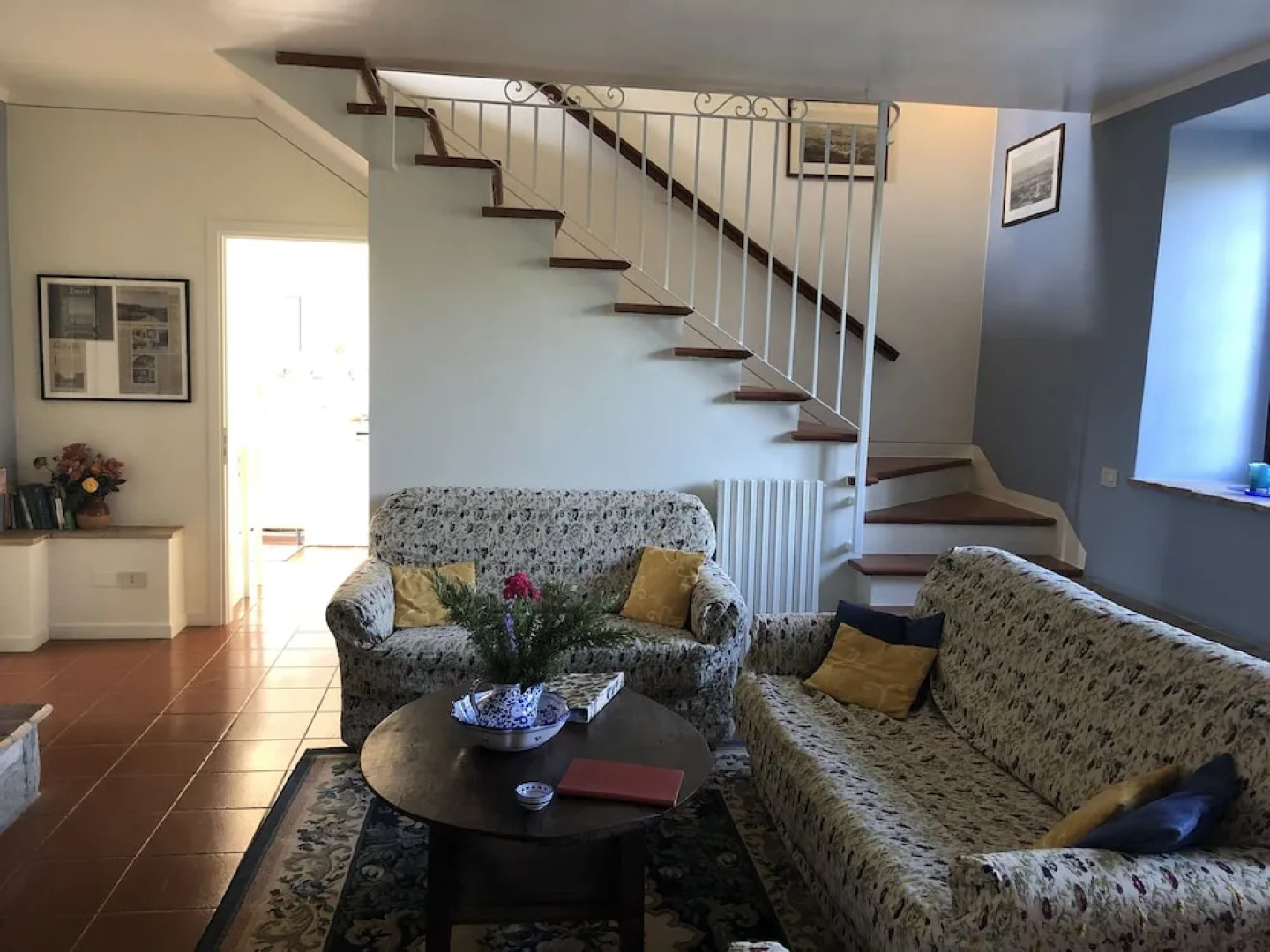 6 Bedrooms Umbrian farmhouse