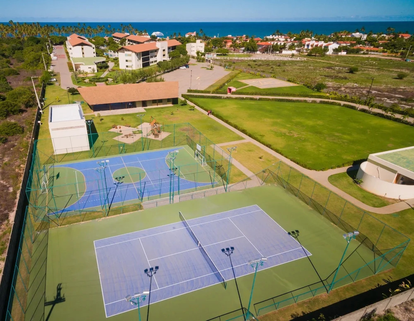 Flats à beira-mar no Carneiros Beach Resort