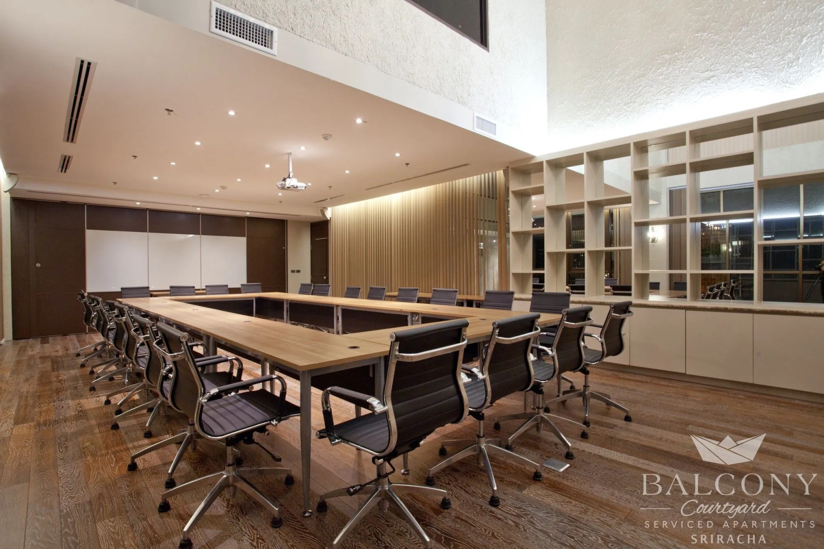 Balcony Courtyard Si Racha Hotel & Serviced Apartments