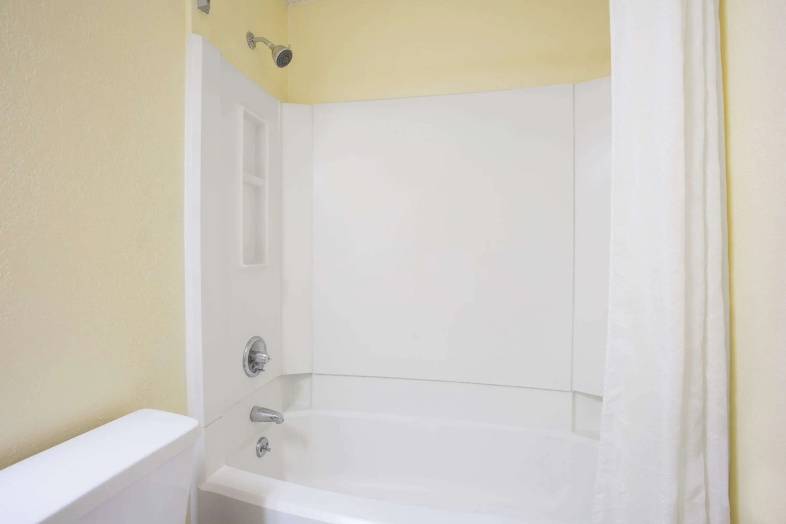 Super 8 by Wyndham Warner Robins