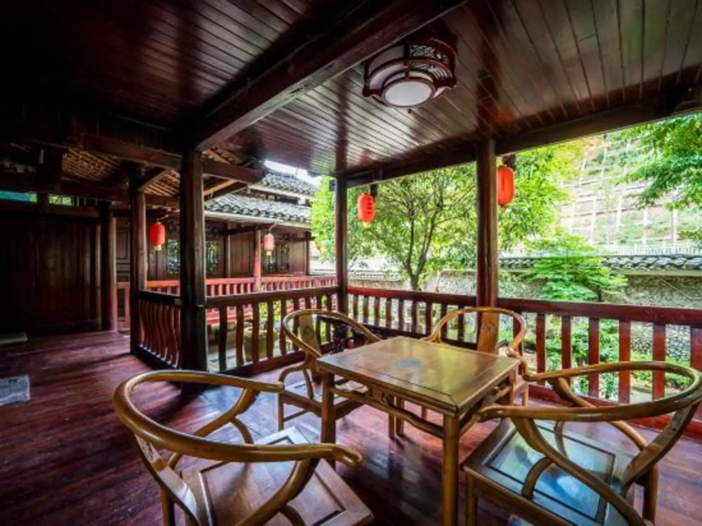 Guyun Langqiao Holiday Hotel