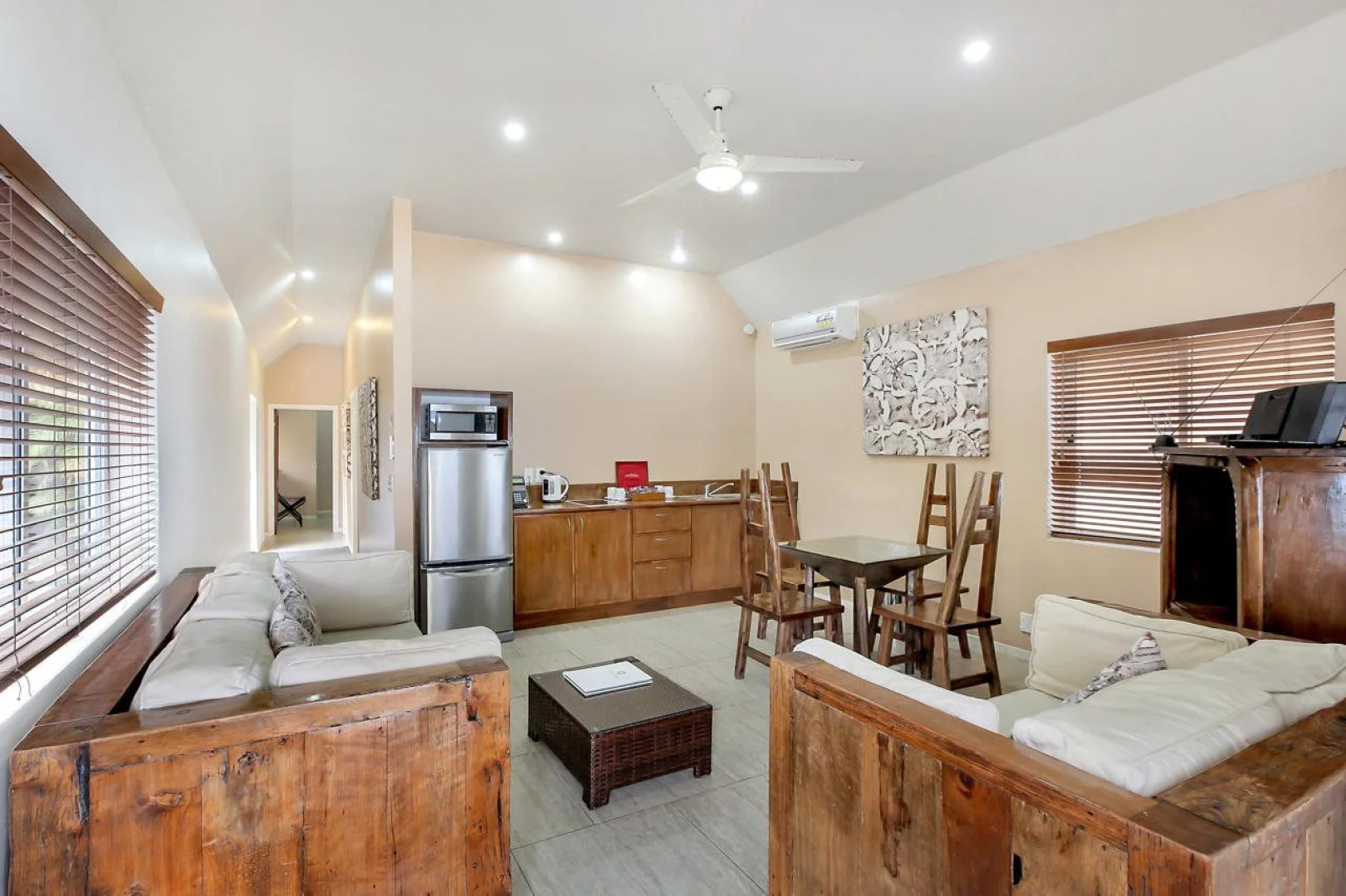 Crown Beach Resort & Spa