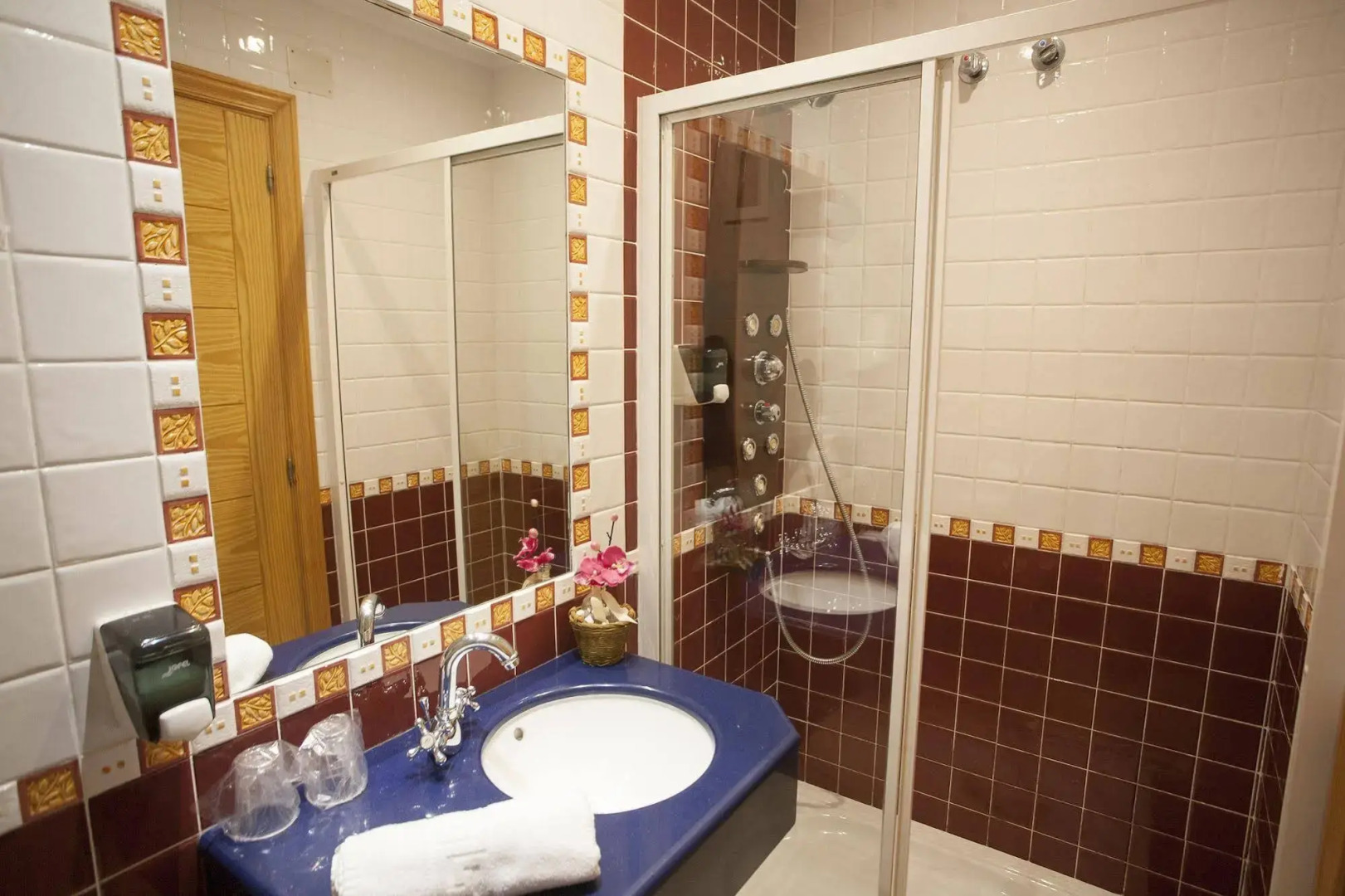 Hotel Puerta Del Sol