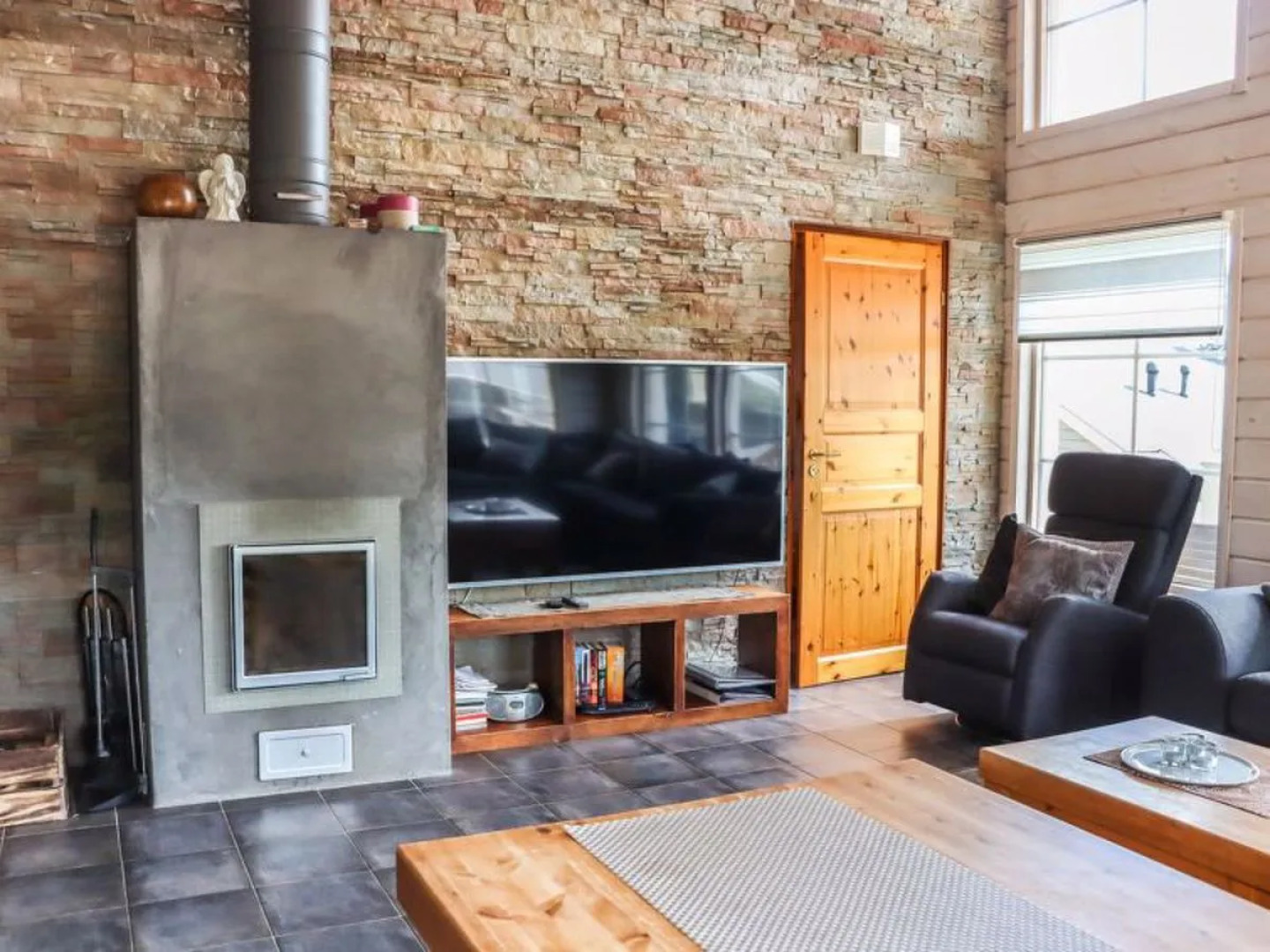 Aurinko-saaga 5 paritalo