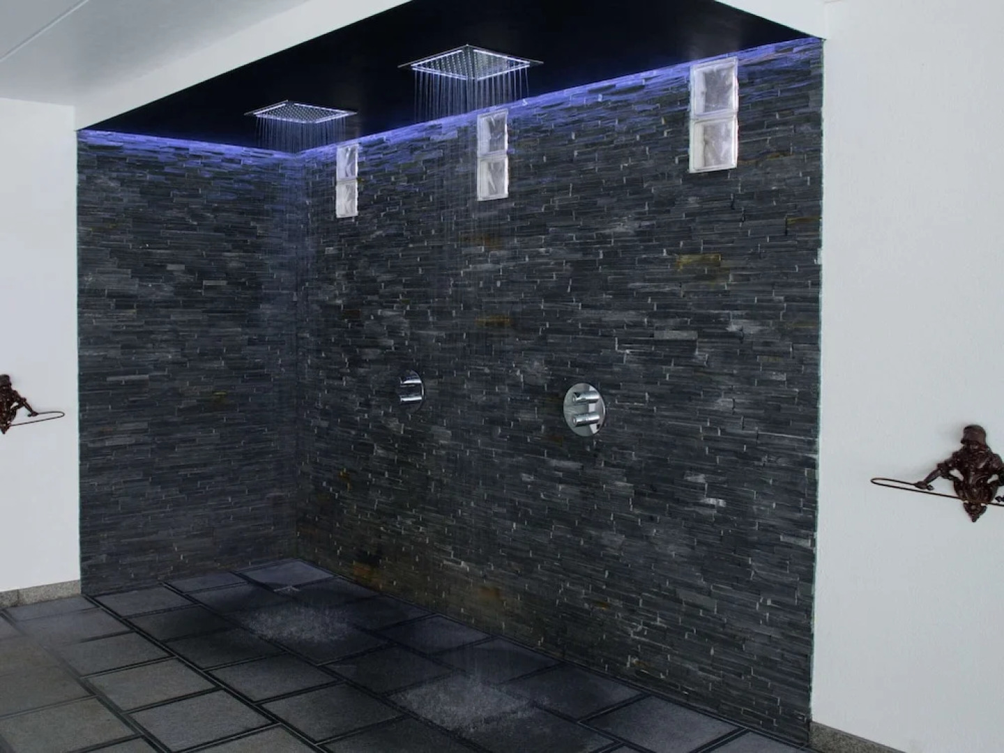 Luxury Spa Retreat in Theux