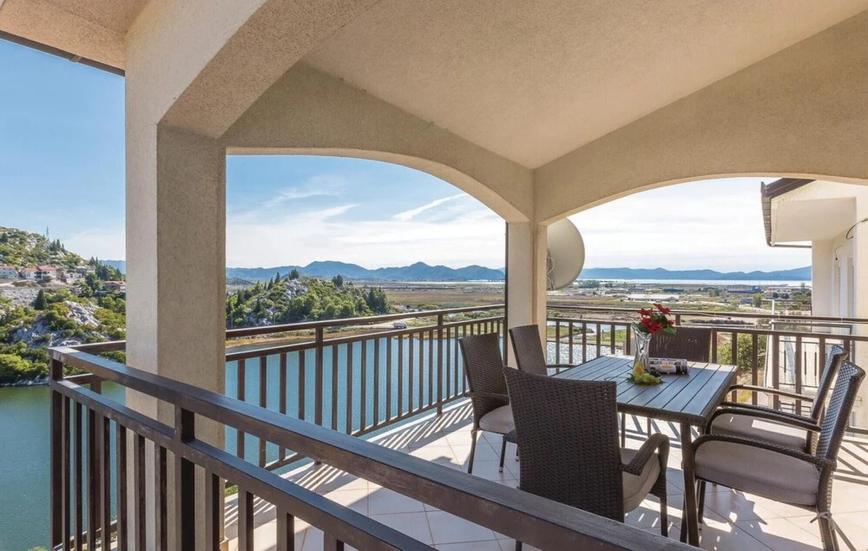 Beautiful Home in Ploce With Wifi and 2 Bedrooms