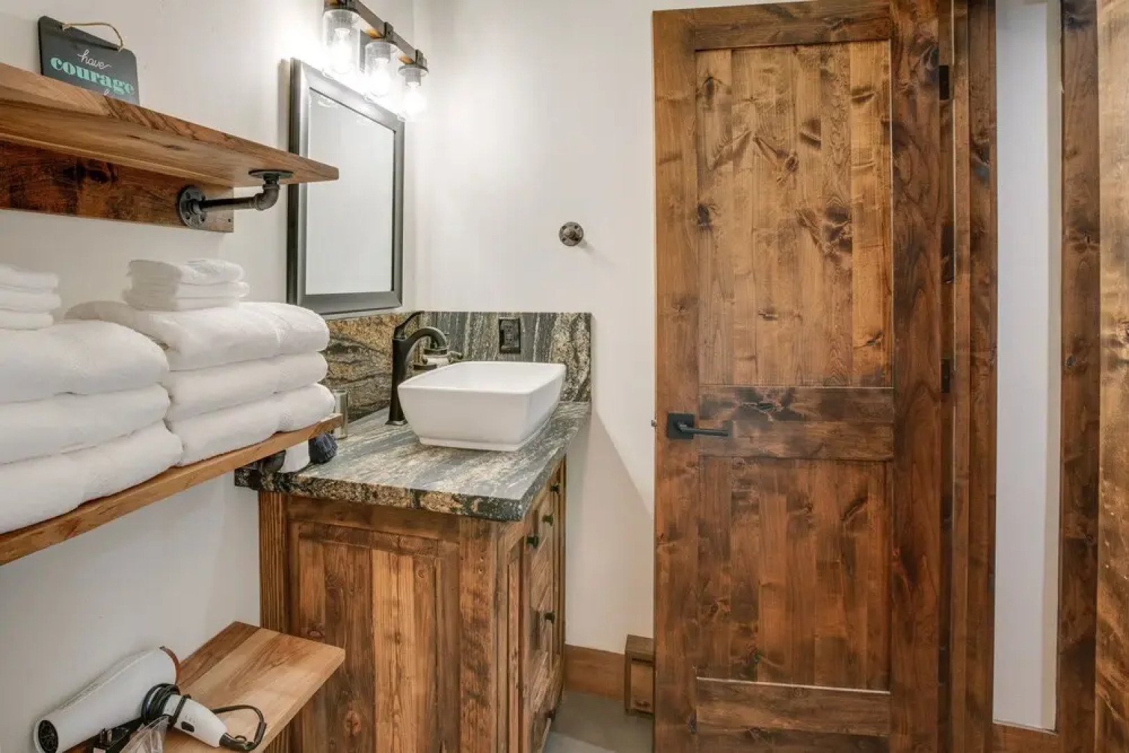 Stateline Mountain Cabin: 3 Mi to Heavenly Resort