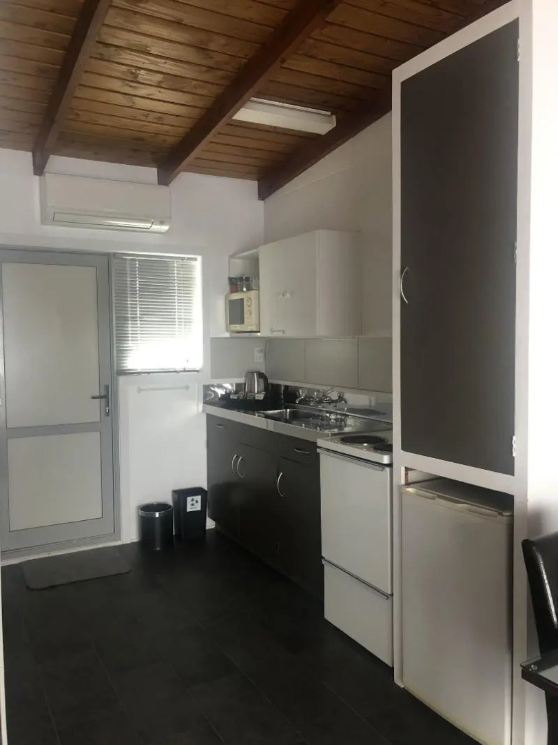 Thornton Lodge Motel