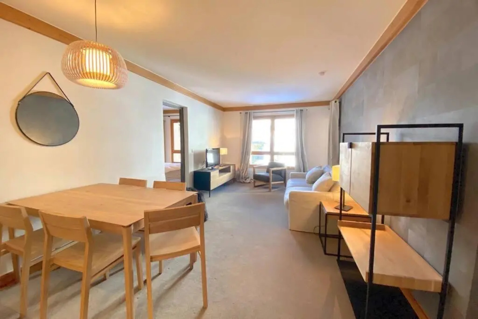 LE CRYTAL 1950 - ARC 1950 Luxury Renovated Premium Apartment - 2 Bedrooms