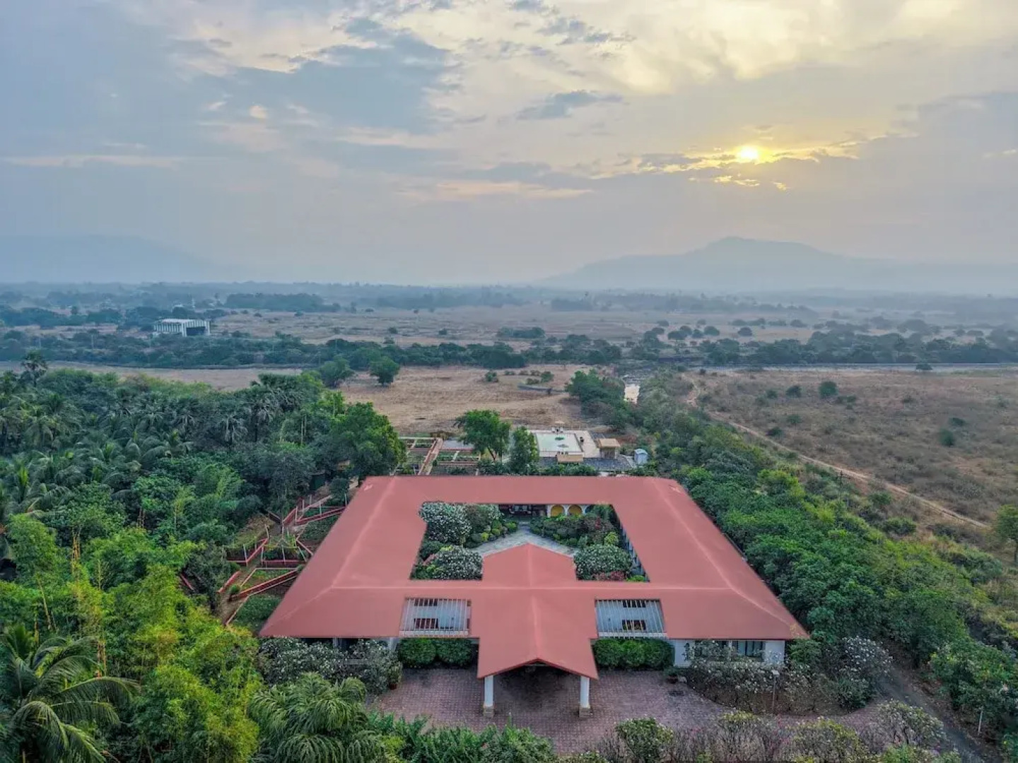 Amã Stays & Trails Kihim Courtyard, Alibag