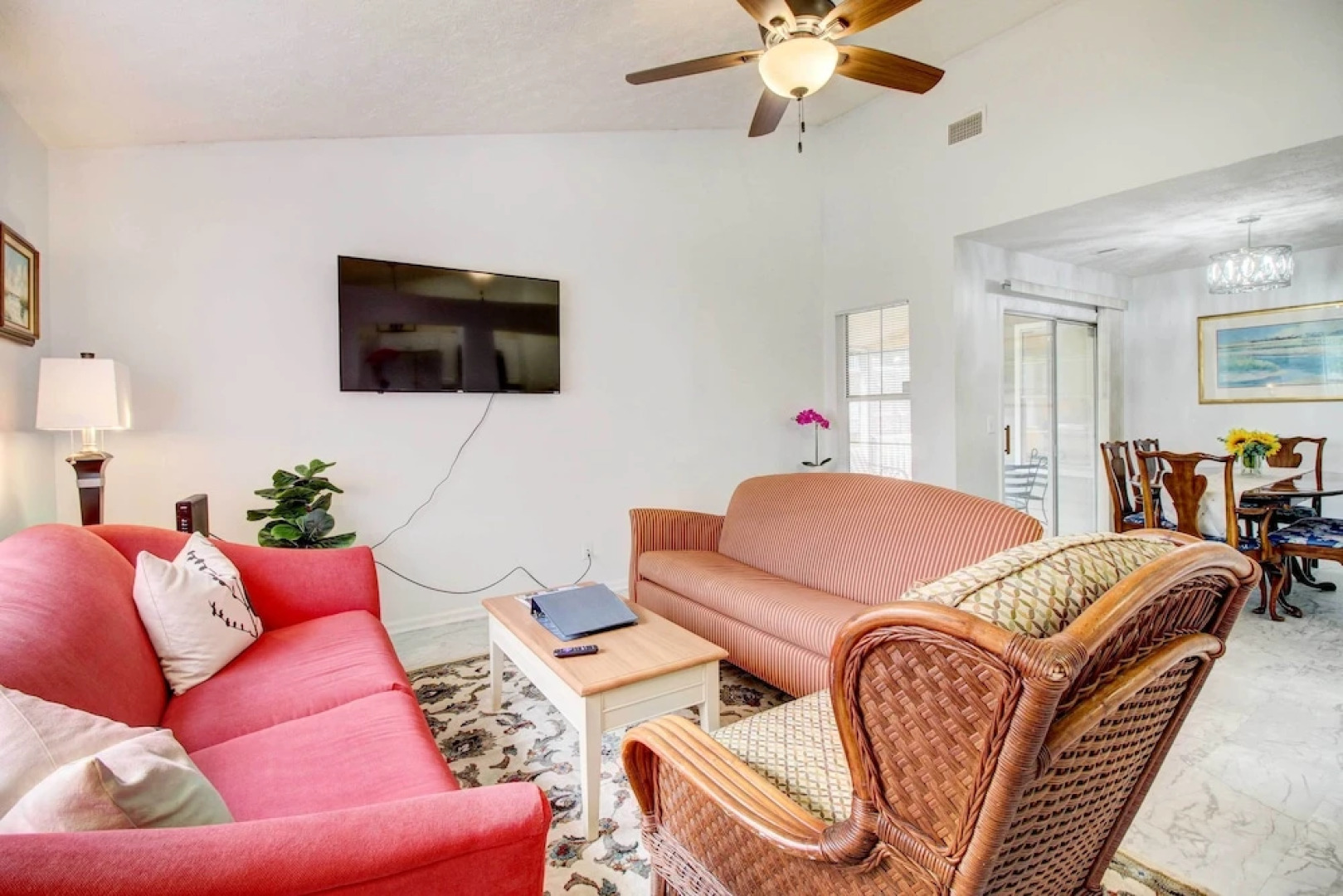 Peaceful Savannah Home - 11 Mi to Beaches!