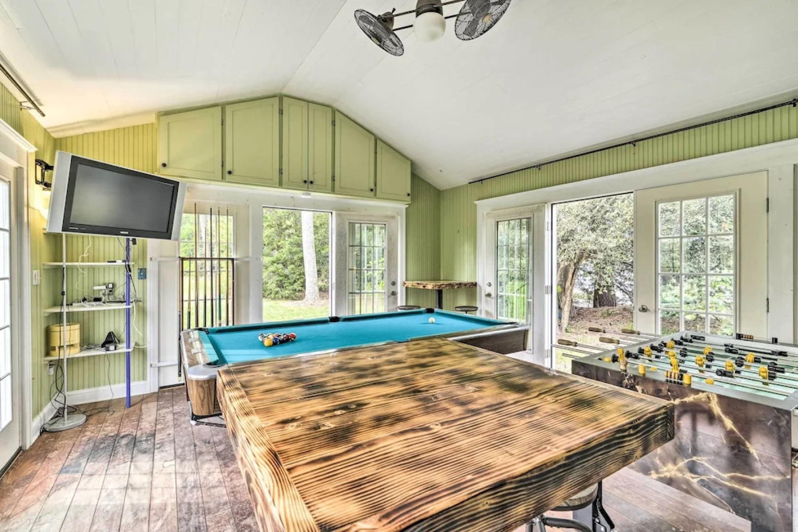 Bayfront Retreat w/ Game Room + Outdoor Pool!