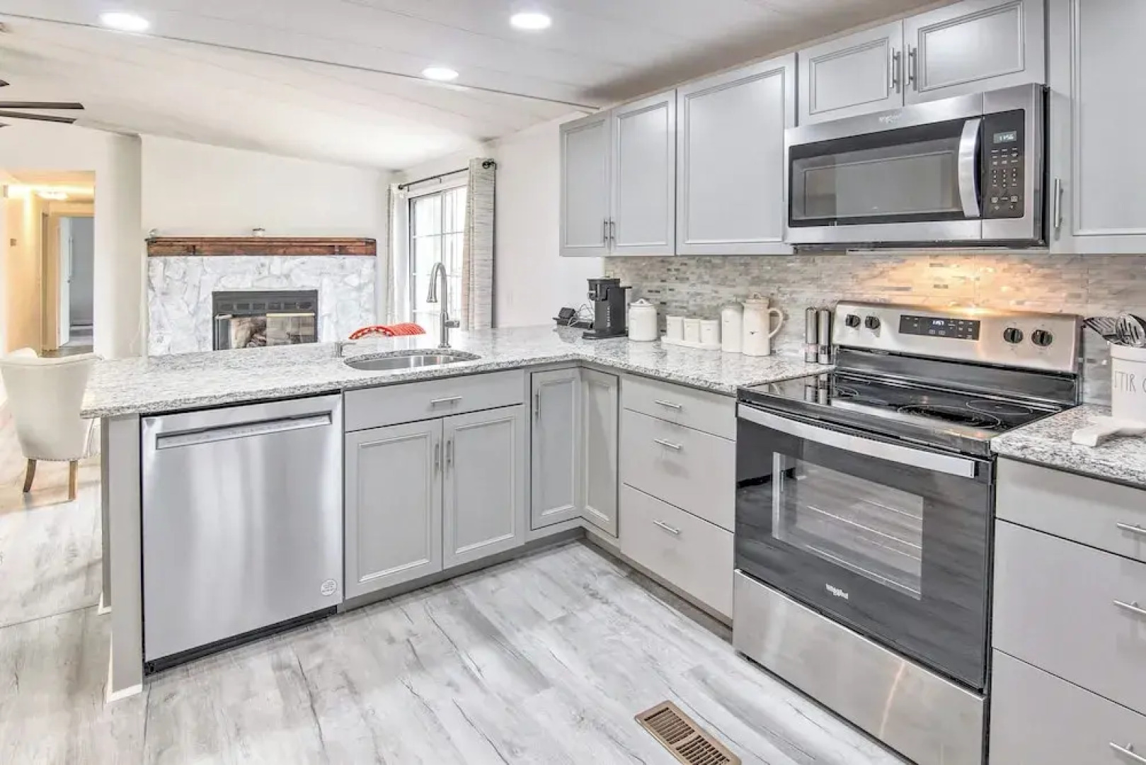 Cozy Asheville Cottage w/ Grill & Fire Pit!