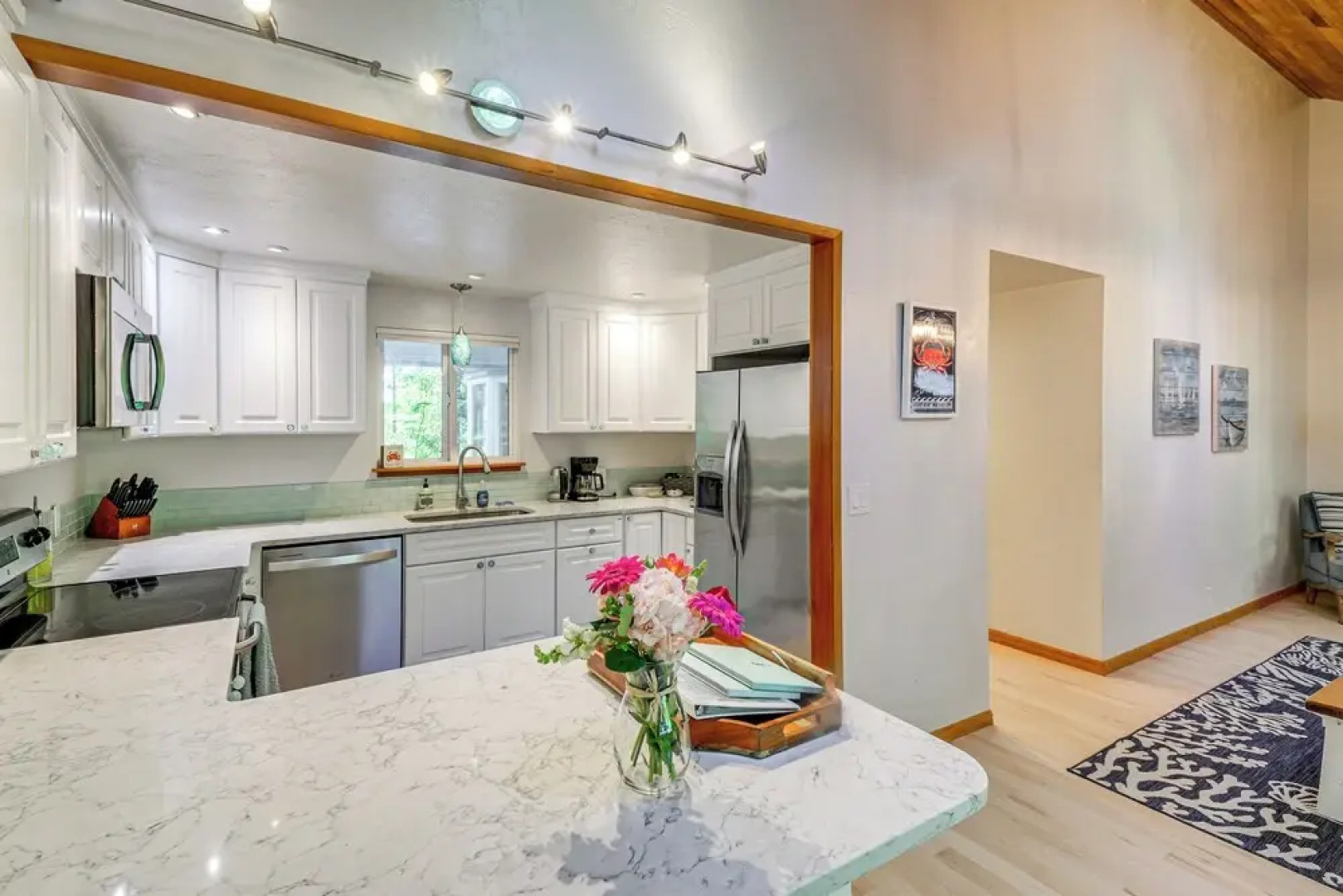 Shelton Gem w/ Kayaks: Private Beach Oyster Hunt