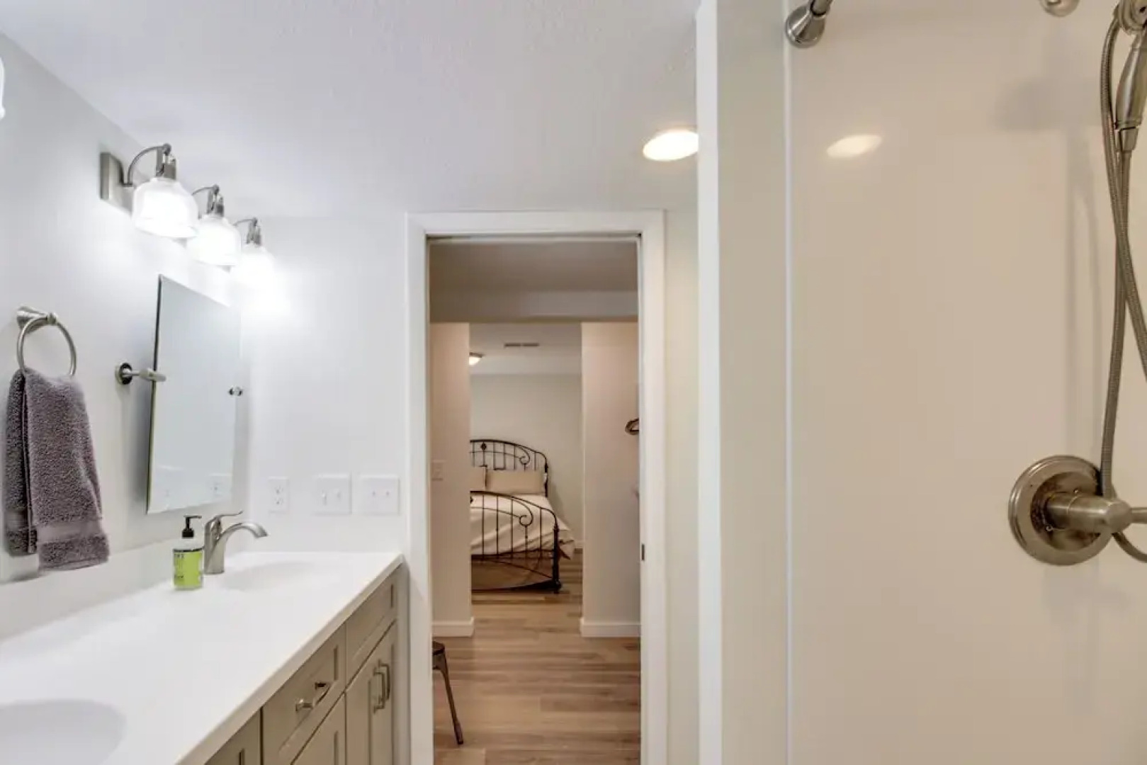 Breezy Point Cabin: Deck w/ Golf Course Views!