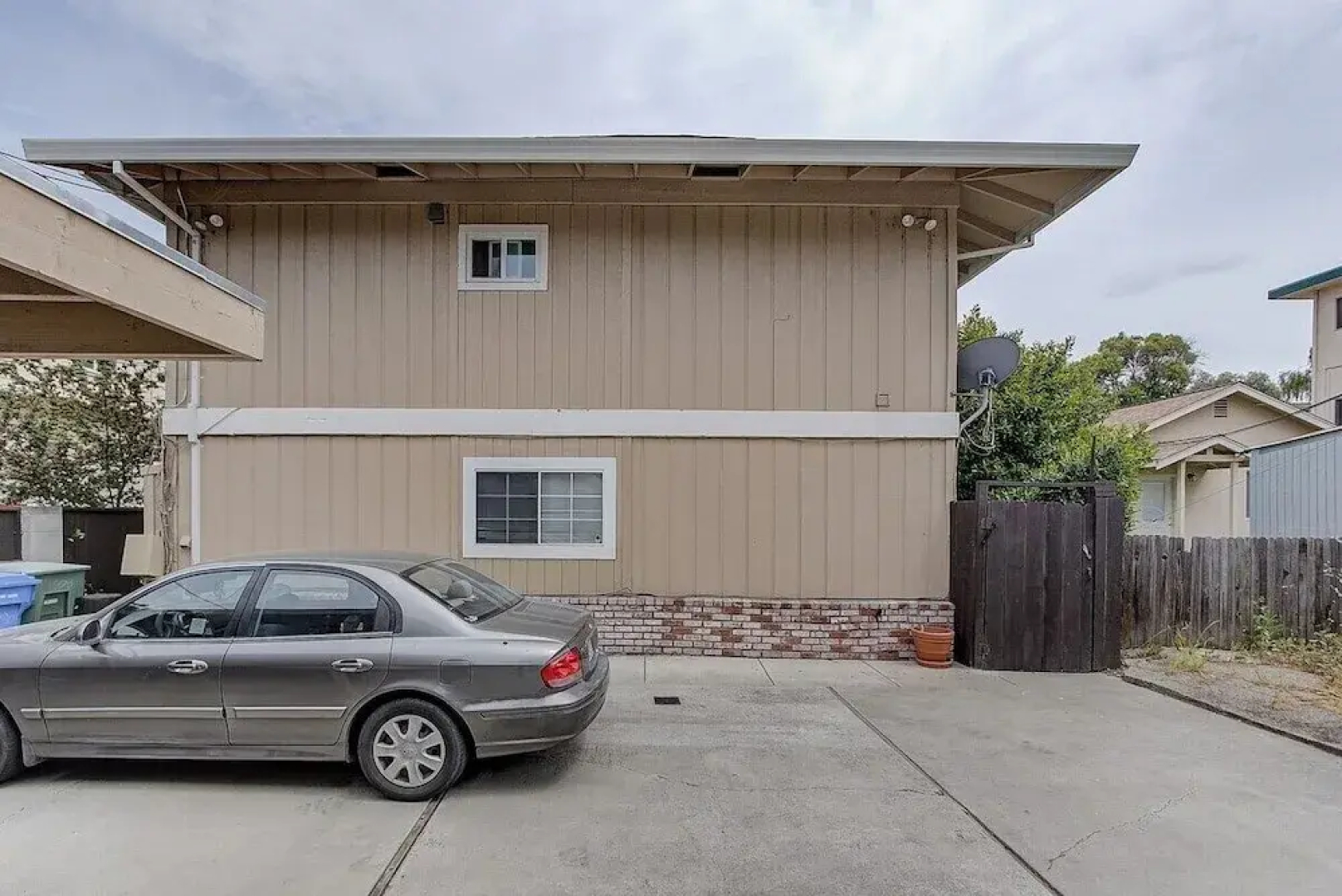 Comfy 2-bedroom, 5min to Concord Bart