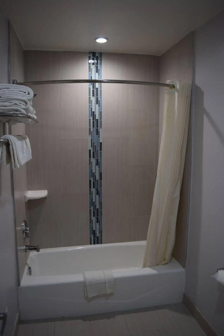 Deluxe Inn Hawthorne