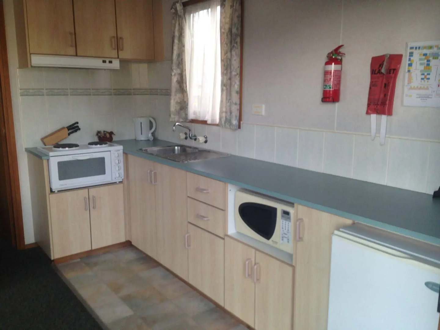 Golden Country Motel & Caravan Park